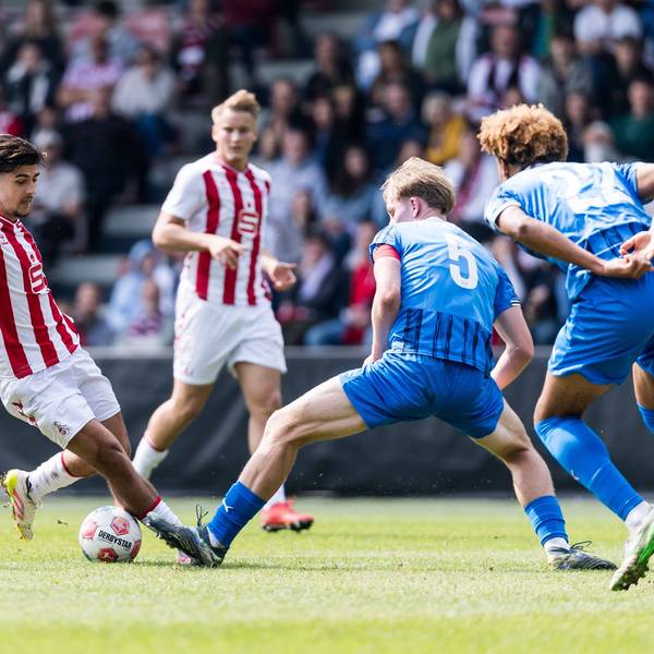 Kristiyan Irmiev (l.) im DM-Viertelfinale gegen den 1. FC Heidenheim.