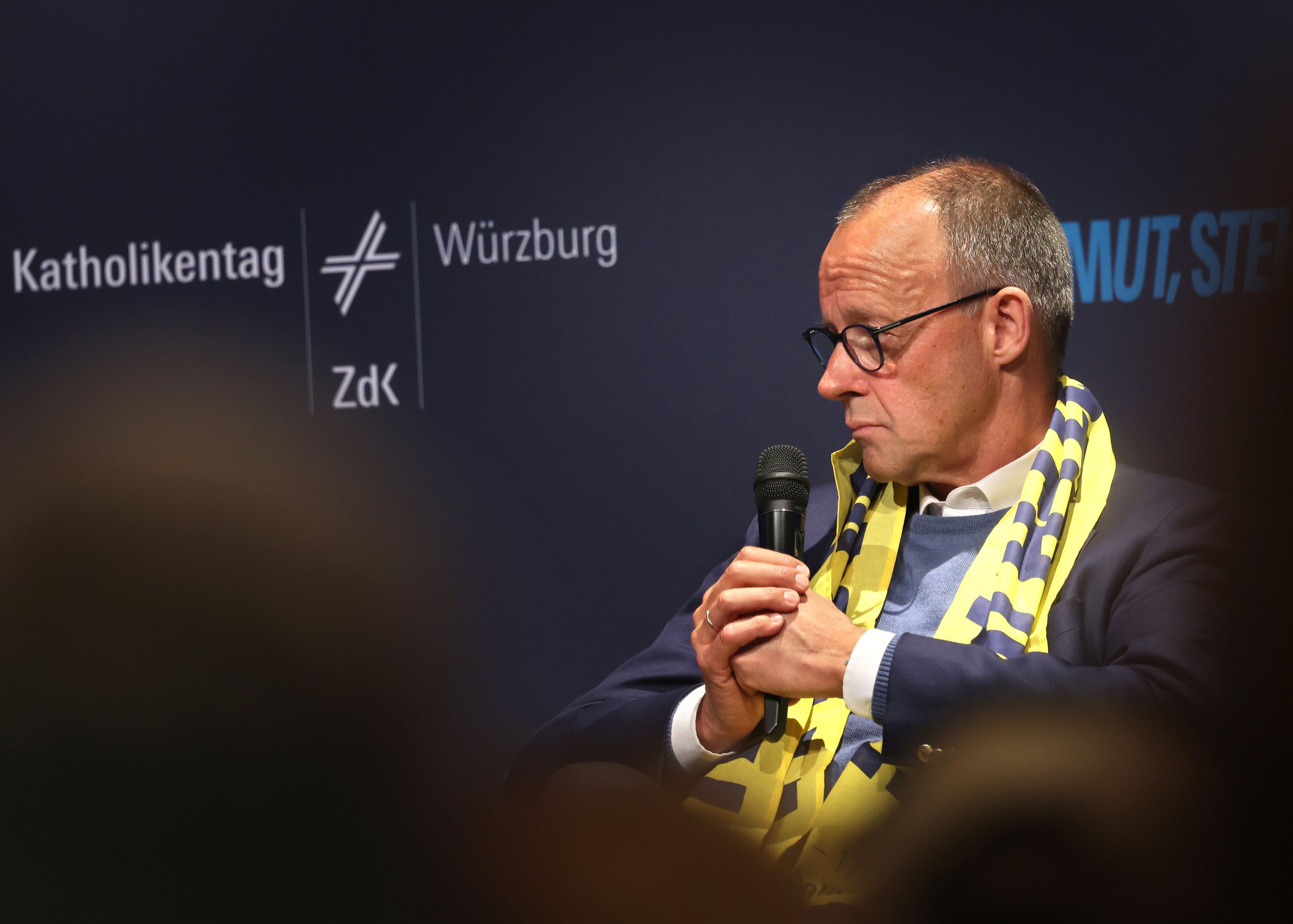 Bundeskanzler Friedrich Merz (CDU) nimmt beim 104. Deutschen Katholikentag unter dem Motto „Gemeinsam Zukunft gestalten“ an einer Podiumsdiskussion teil.