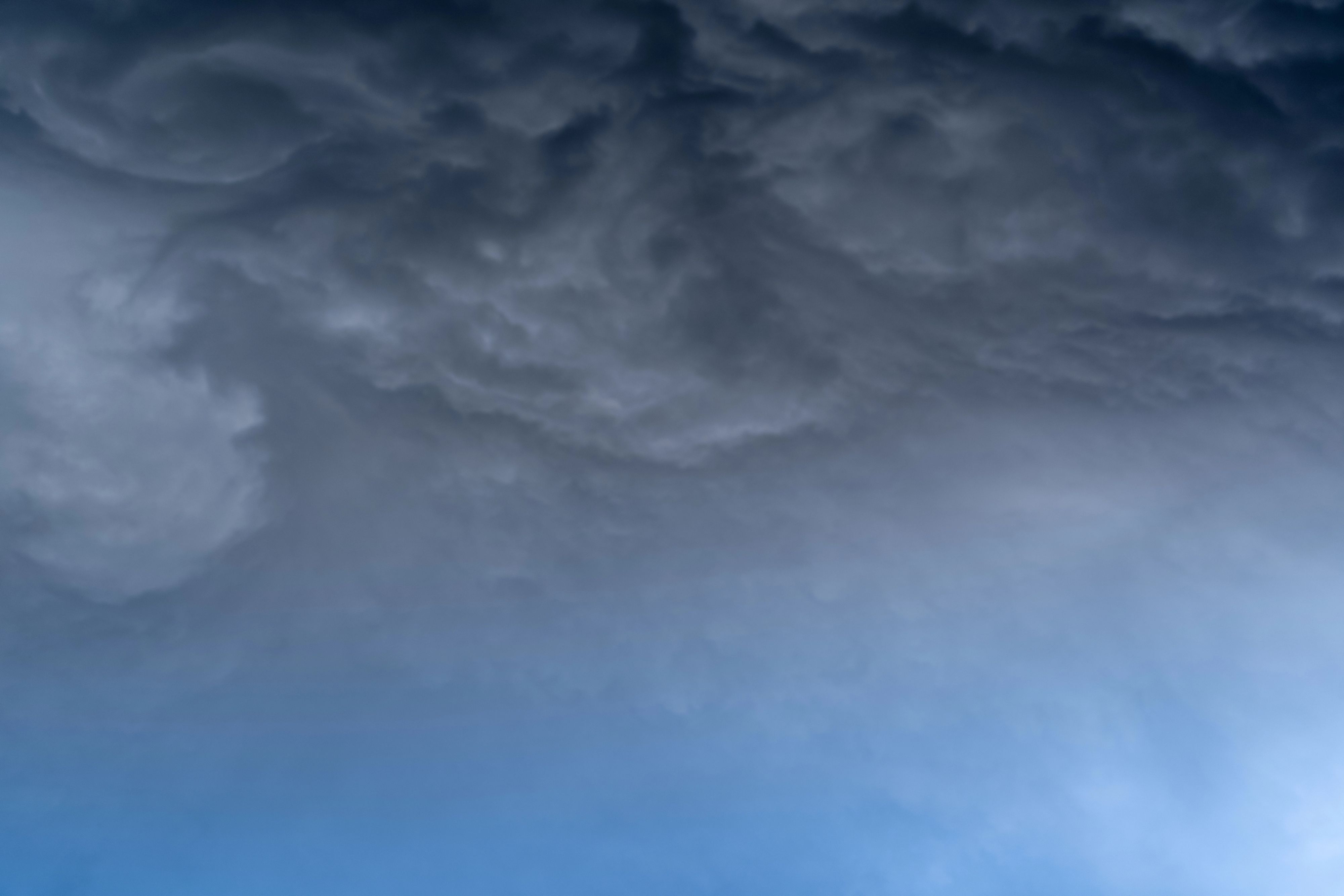 Ein Sturm mit heftigem Regen.