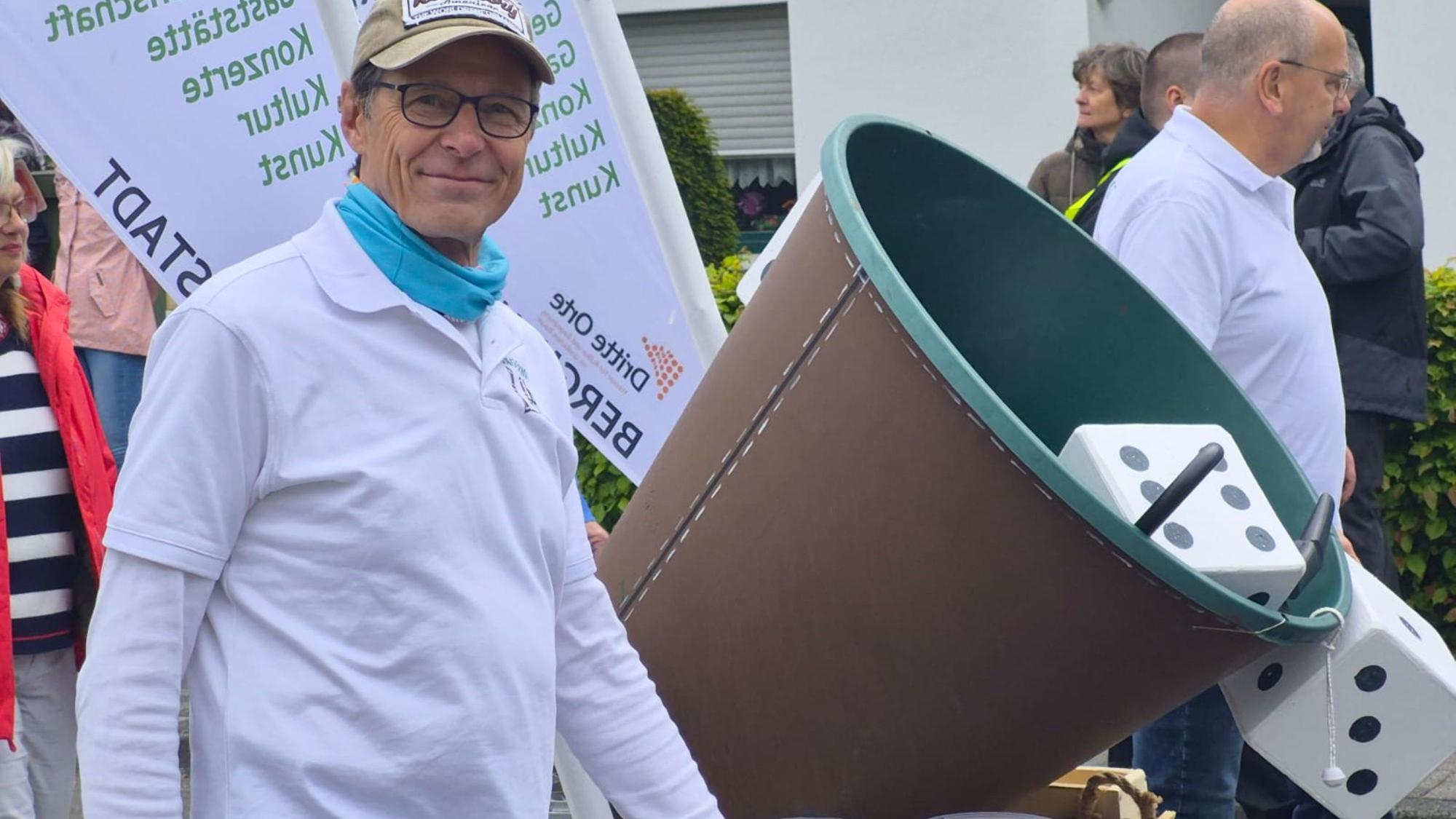 Szene vom Festumzug zum 725. Stadtgeburtstag Bergneustadts