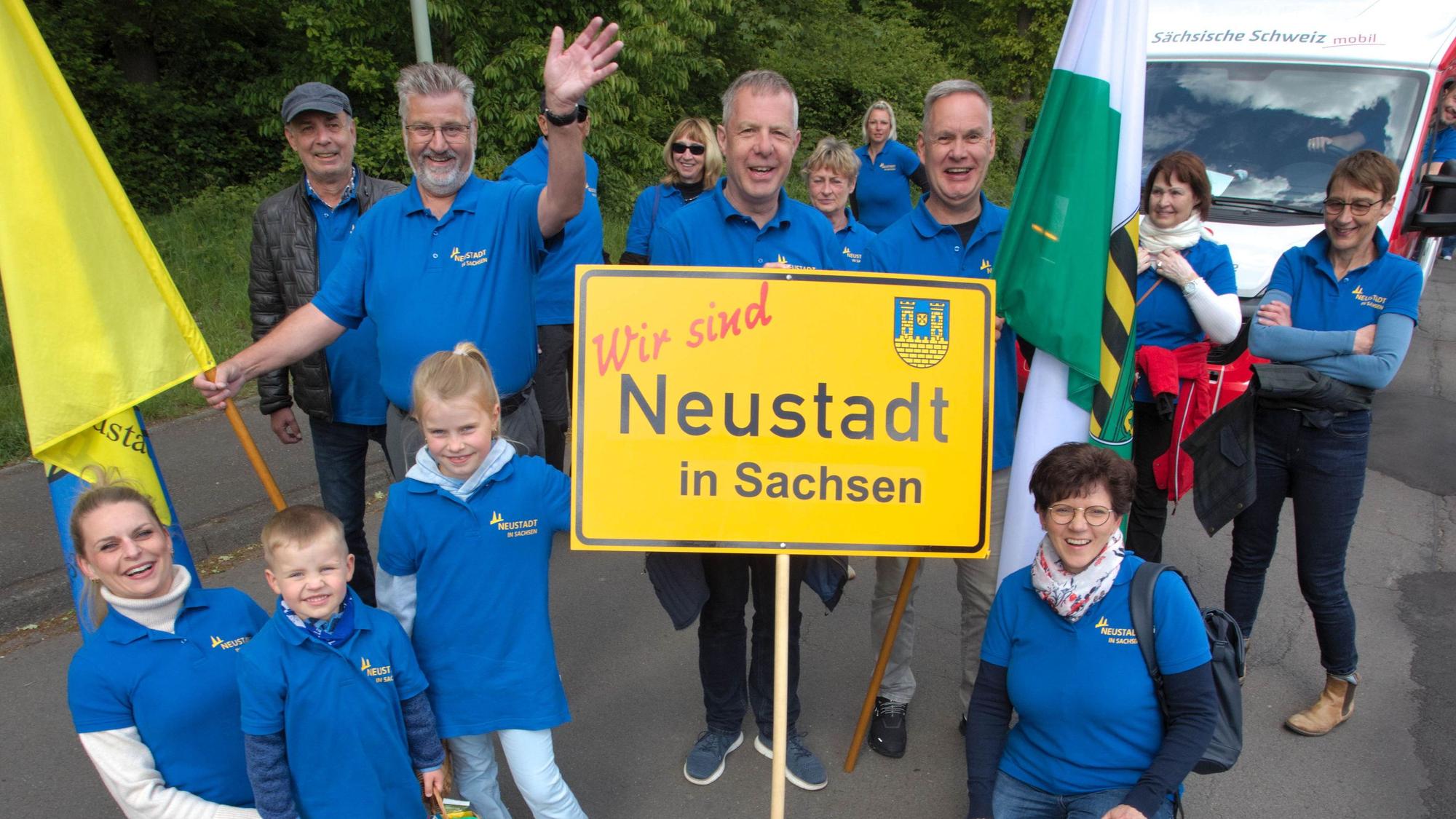 Szene vom Festumzug zum 725. Stadtgeburtstag Bergneustadts