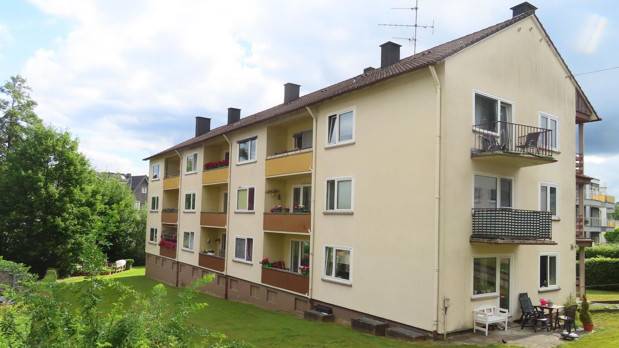 Das Foto zeigt, wie das Haus an der Wiehler Wiesenstraße vor der Sanierung aussah.