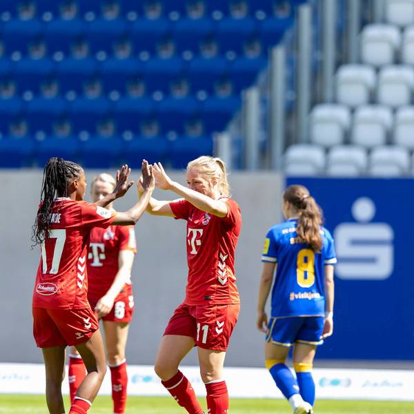 Google Pixel Frauen-Bundesliga: FC Carl Zeiss Jena vs. 1. FC Köln Jena 17.05.2026 0:3 durch Pauline Bremer 11 1. FC Köln rechts und Lydia Andrade 17 1. FC Köln links Google Pixel Frauen-Bundesliga: FC Carl Zeiss Jena vs. 1. FC Köln ad hoc arena im Ernst-Abbe-Sportfeld 17.05.2026 DFB REGULATIONS PROHIBIT ANY USE OF PHOTOGRAPHS AS IMAGE SEQUENCES AND/OR QUASI-VIDEO. *** Google Pixel Frauen Bundesliga FC Carl Zeiss Jena vs 1 FC Köln Jena 17 05 2026 0 3 by Pauline Bremer 11 1 FC Köln right and Lydia Andrade 17 1 FC Köln left Google Pixel Frauen Bundesliga FC Carl Zeiss Jena vs 1 FC Köln ad hoc arena im Ernst Abbe Sportfeld 17 05 2026 DFB REGULATIONS PROHIBIT ANY USE OF PHOTOGRAPHS AS IMAGE SEQUENCES AND OR QUASI VIDEO Copyright: xBEAUTIFULxSPORTS/Duehringx