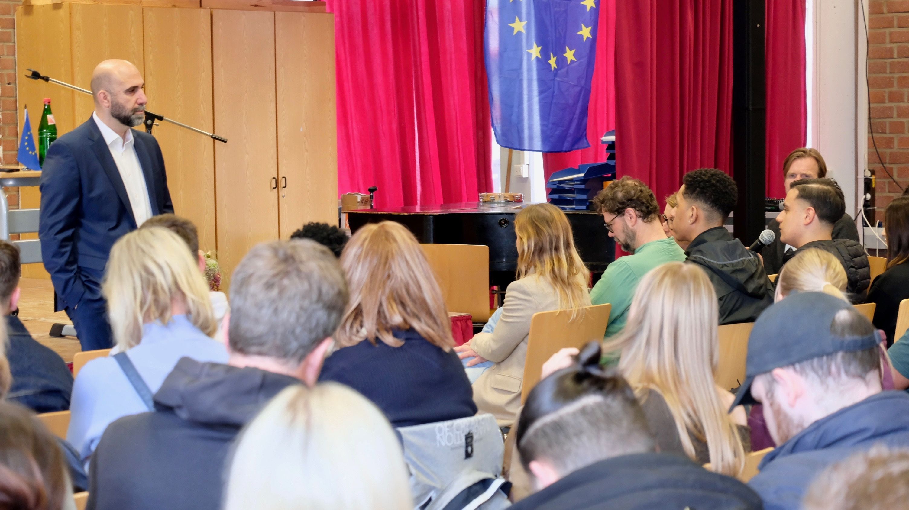 Verschiedene Workshops und Vorträge standen auf dem Programm des Berufskollegs Lindenstraße am Europatag.