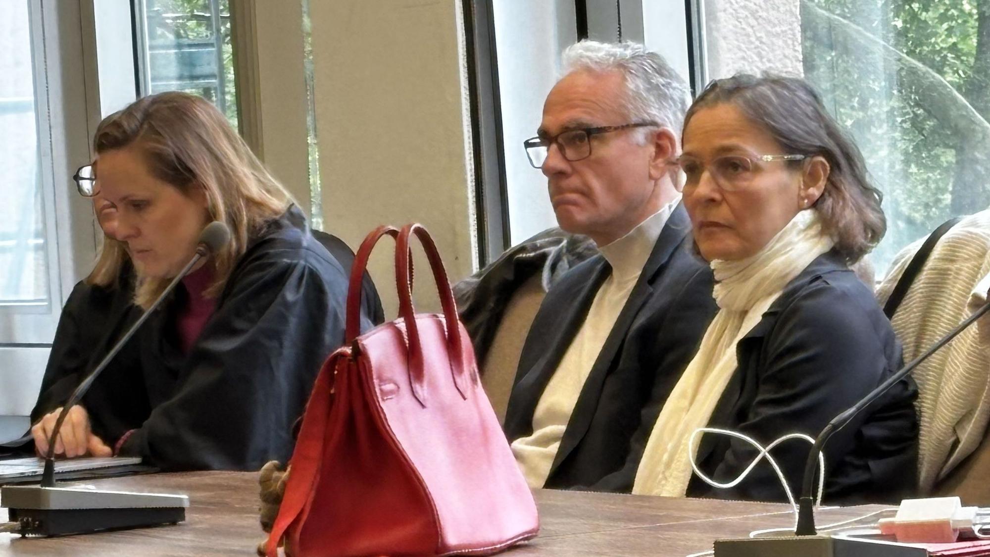 Marcus Jochim und seine Frau Lilian, die Eltern des getöteten Schulbegleiters Luis Paulo, verfolgten den Prozess als Nebenkläger.