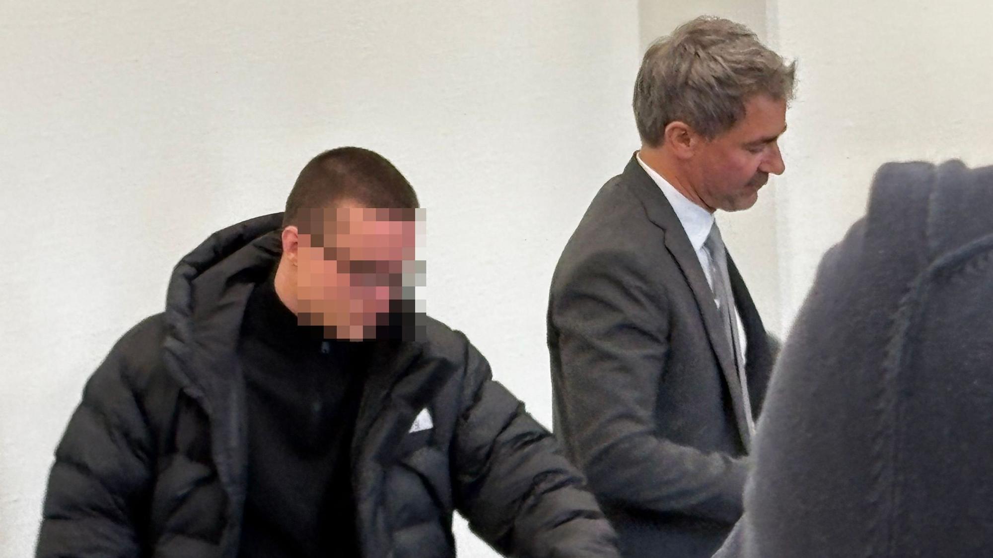 Der Unfallfahrer von Hürth muss sich vor dem Landgericht Köln verantworten.