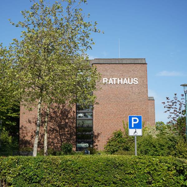 Das Bild zeigt das Rathaus in Kerpen.