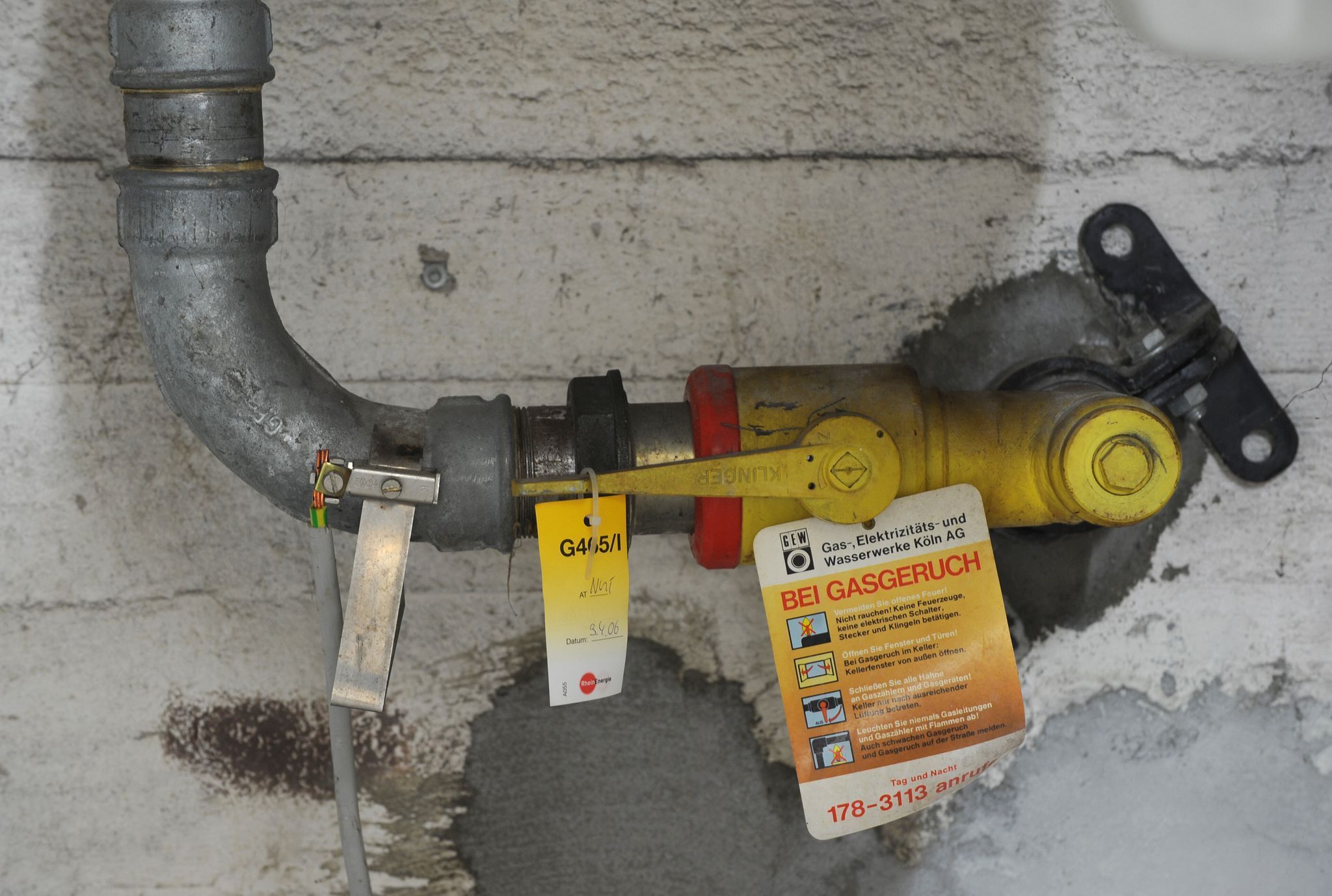 Haupthahn einer Gastleitung in einem Mietshaus