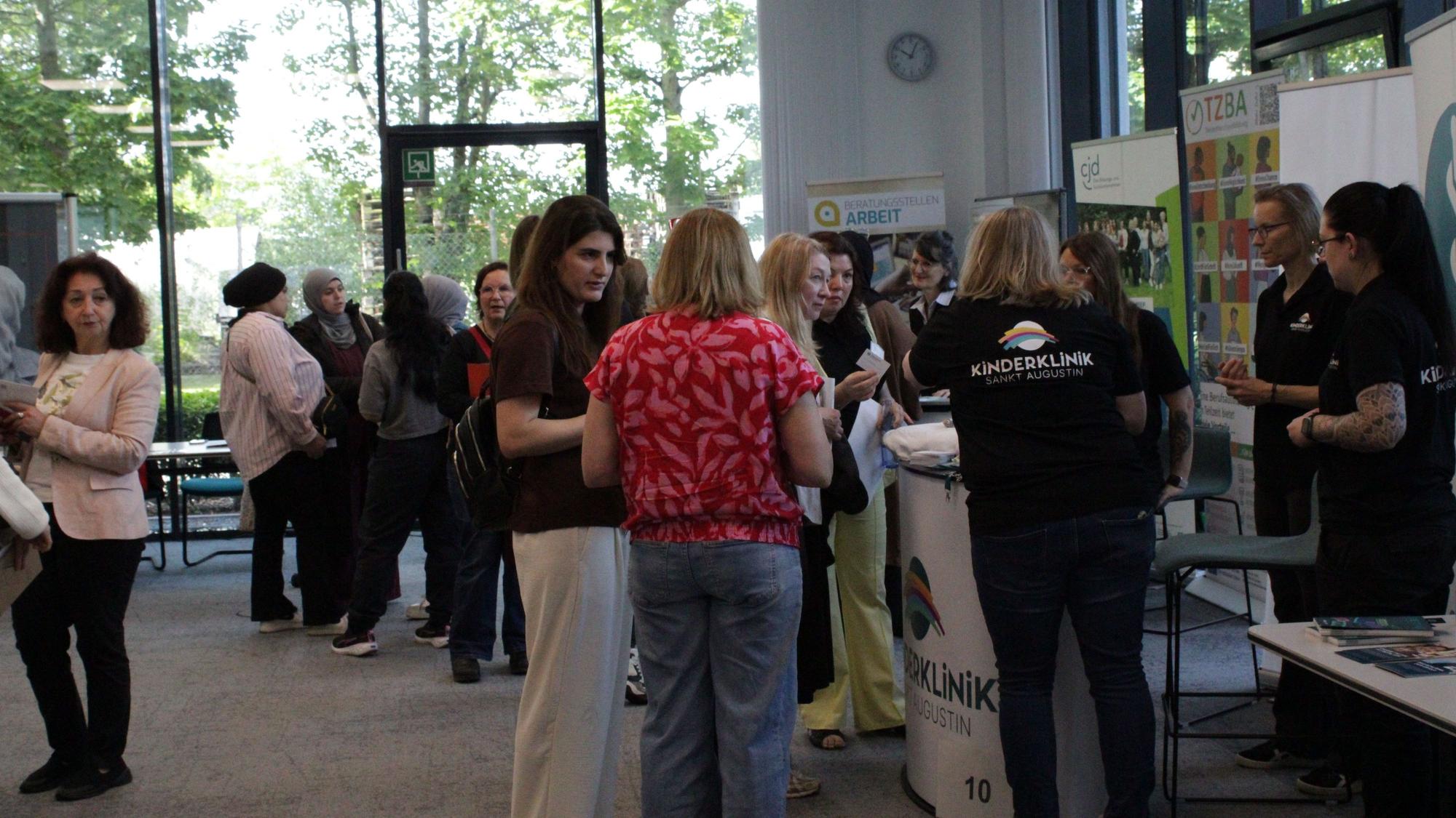 Jobcenters Rhein-Sieg in Troisdorf, Messe "Frauen im Fokus"