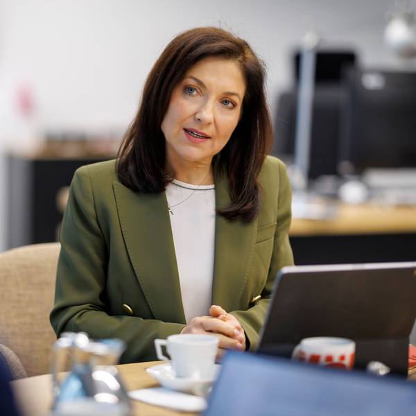 Bundeswirtschaftsministerin Katherina Reiche (CDU) beim Interview in Berlin