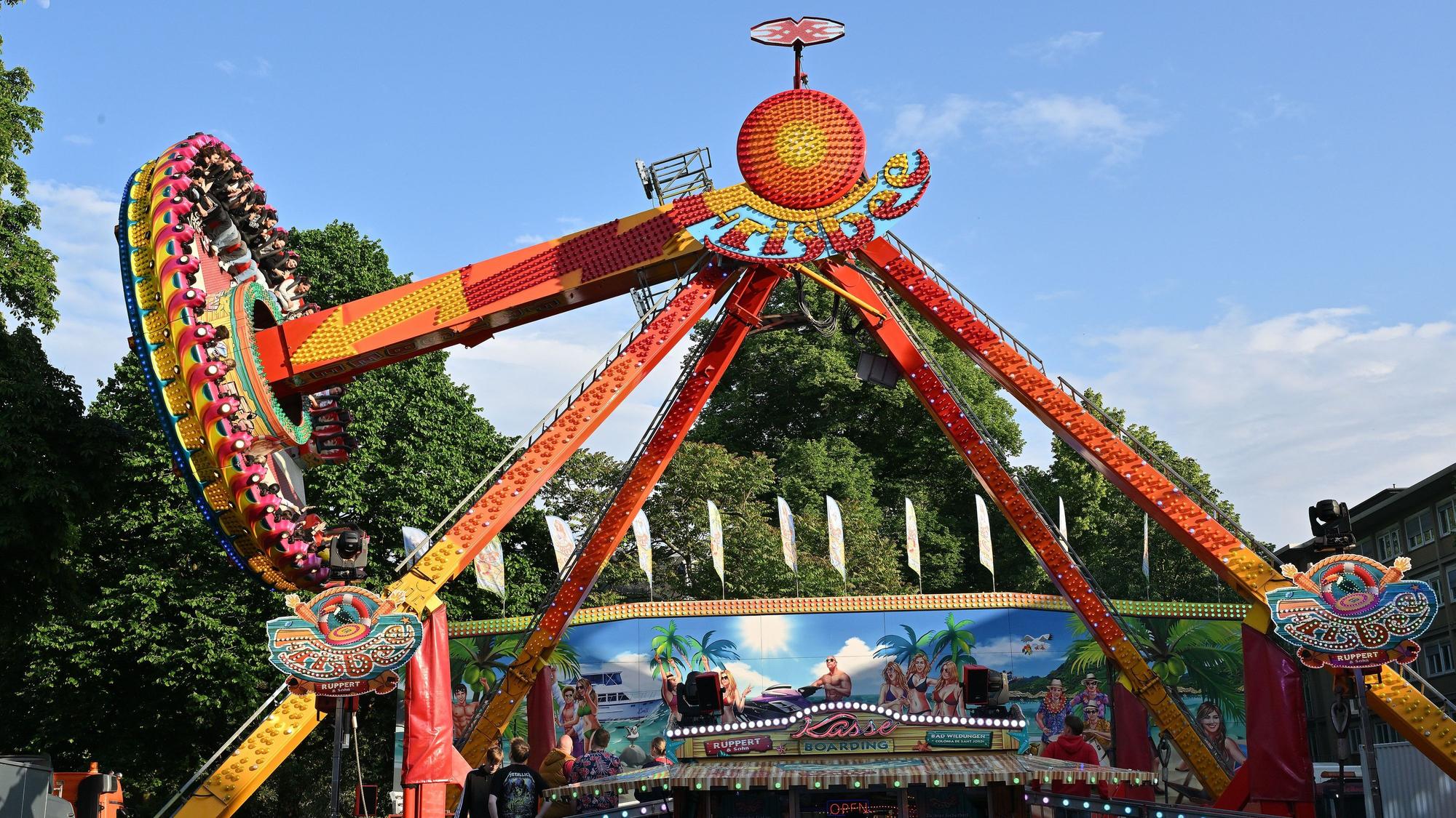 Frisbee, ein Fahrgeschäft auf einer Kirmes.