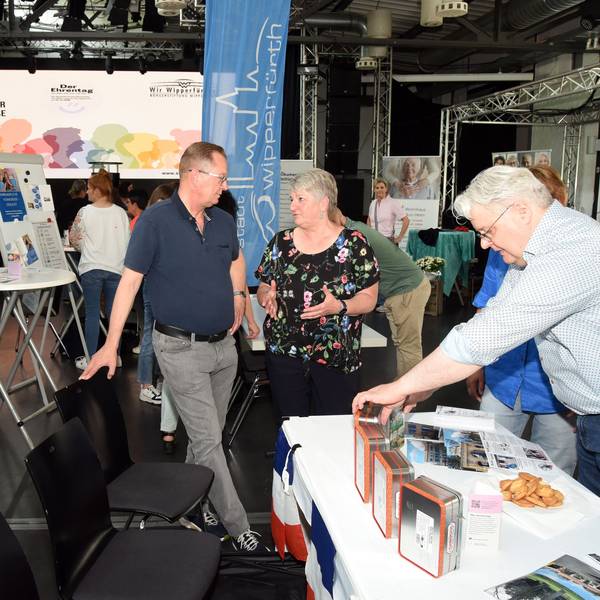 Die Alte Drahtzieherei war Samstag Schauplatz der ersten Wipperfürther Ehrenamtsmesse mit viel Information und Wissenswertem.