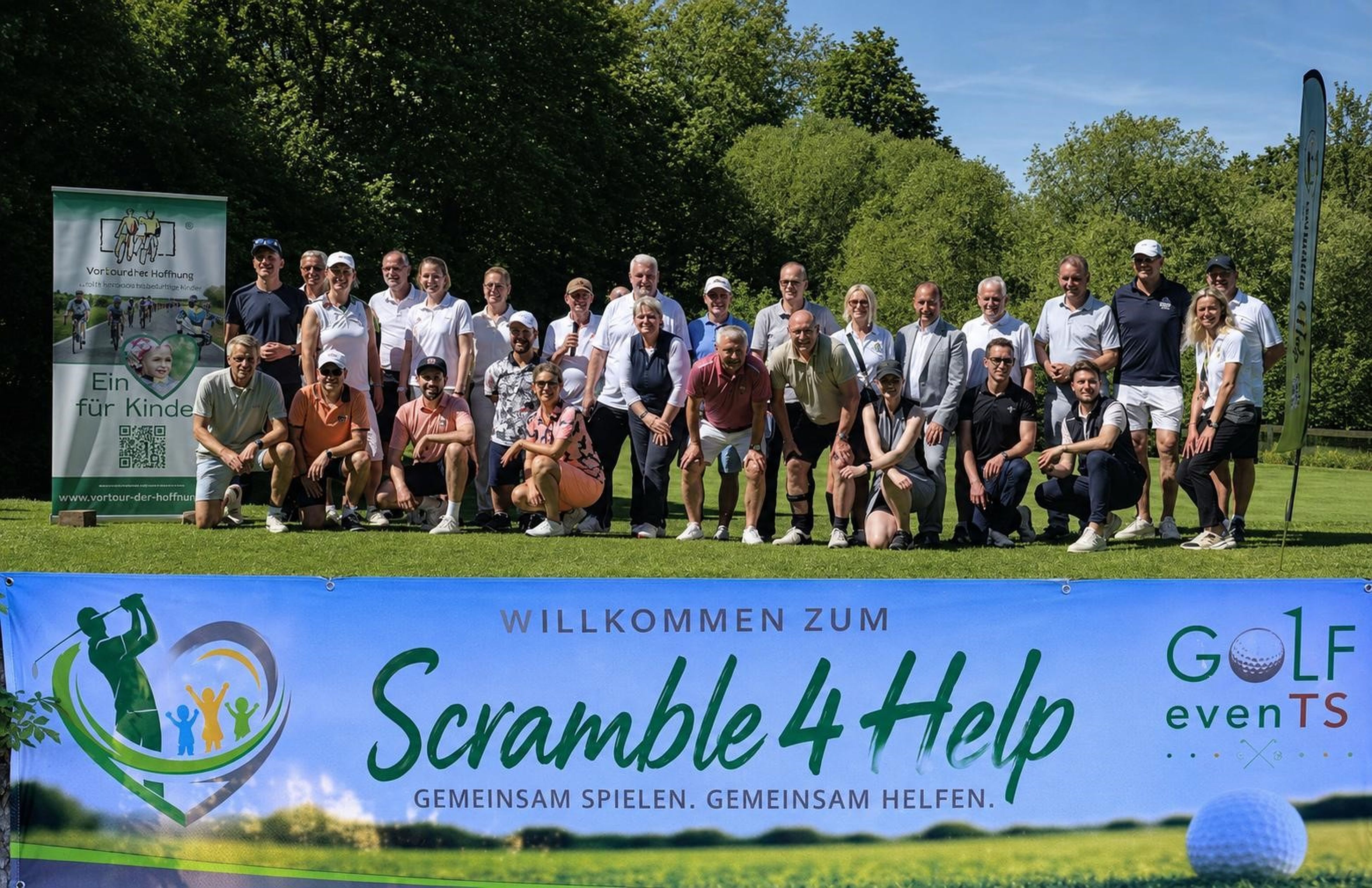 Ein Freundeskreis hat ein Golfturnier als Benefizveranstaltung organisiert, mit prominenter Beteiligung aus Karneval und Sport. Das Geld geht an die "VorTour der Hoffnung".