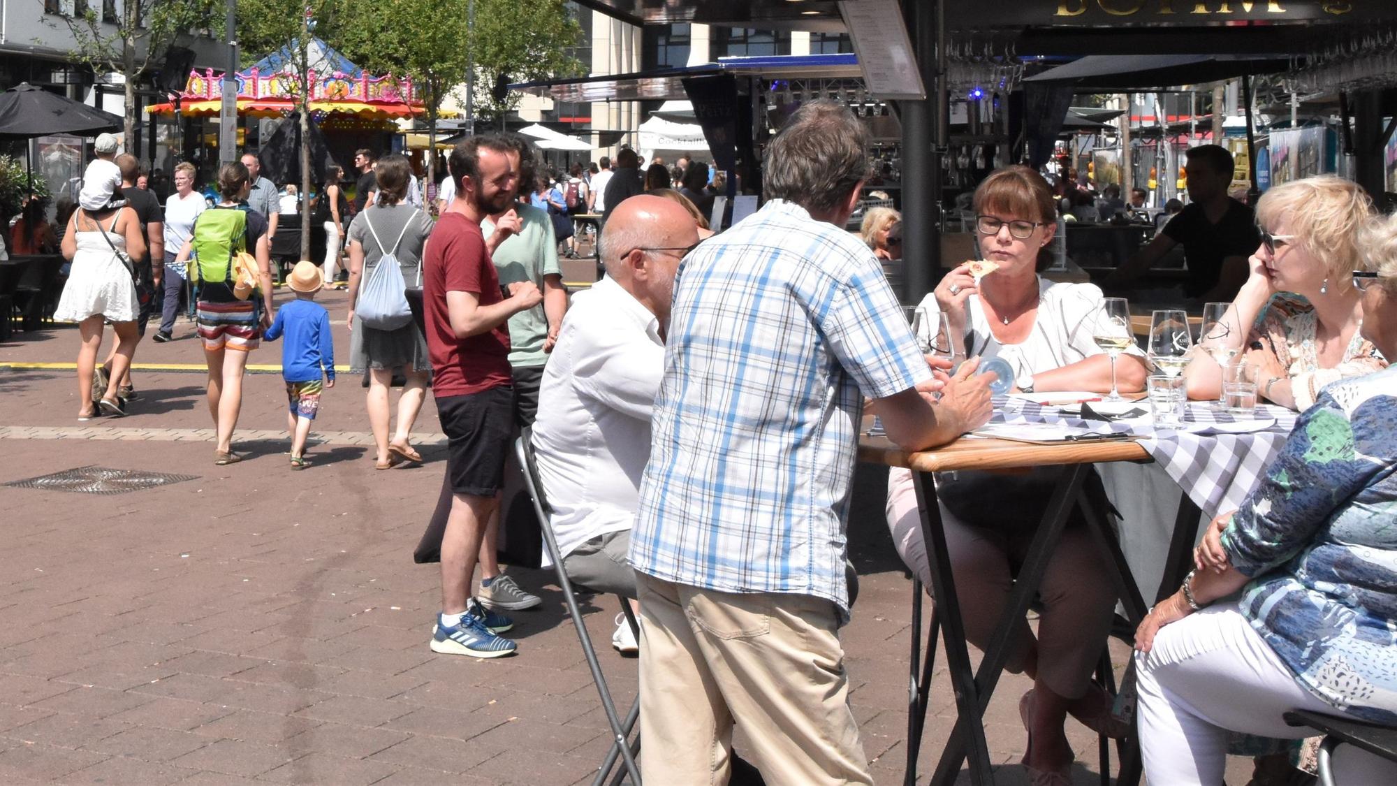 Das Weinfest in Siegburg steht vor der Tür. (Archivbild)
