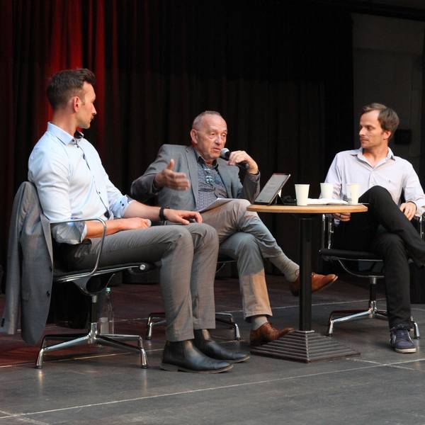Podiumsdiskussion im Stadtmuseum Siegburg zu Steuerbetrug und Cum-Ex-Prozessen, von links: Simon Skibitzki(SPD), Norbert Walter-Borjans, NRW- Finanzminister a.D., und Christoph Trautvetter, Netzwerk Steuergerechtigkeit