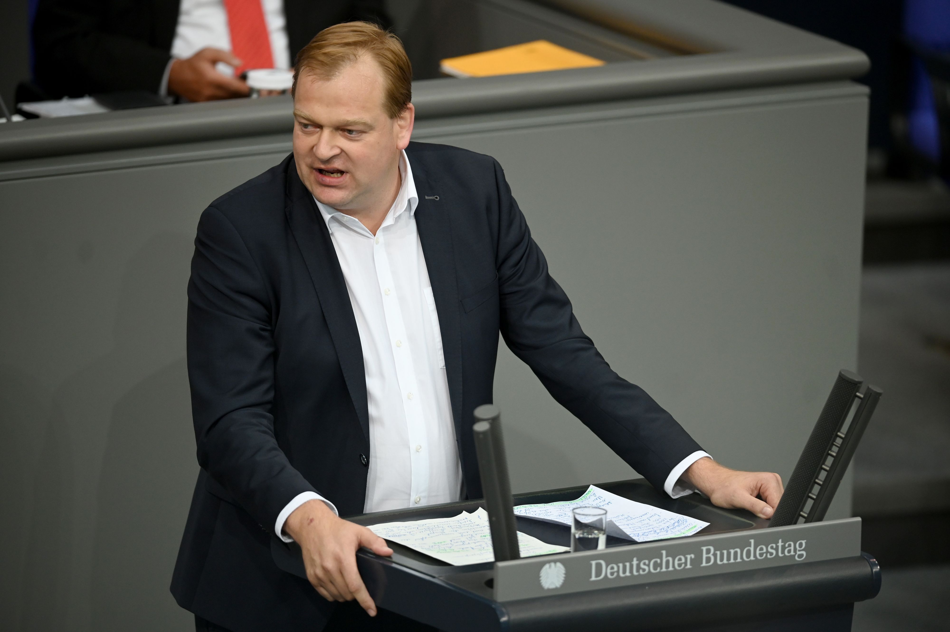 Albert Stegemann (CDU/CSU) spricht im Plenarsaal im Bundestag. (Archivbild)