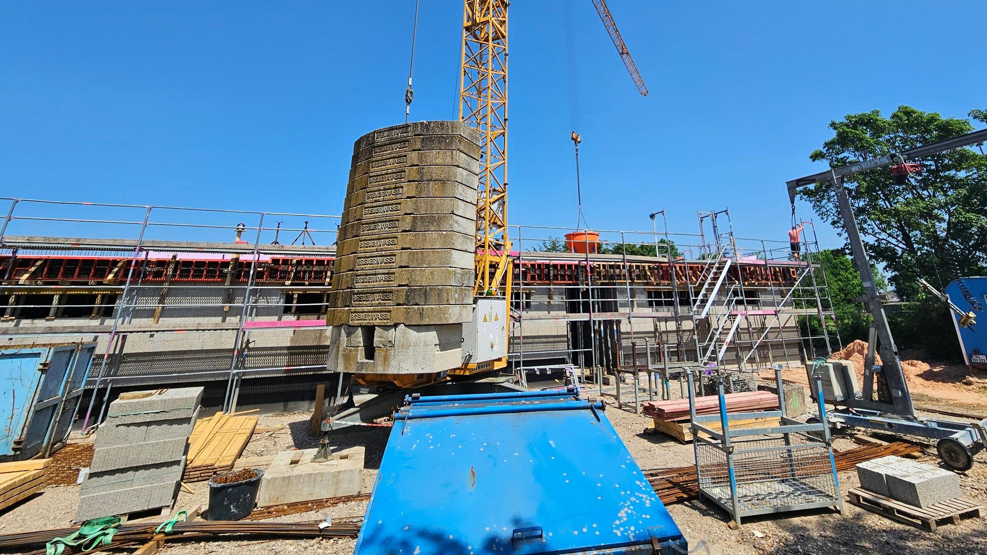 Das Bild zeigt die Baustelle des Feuerwehrgerätehauses in Herhahn.