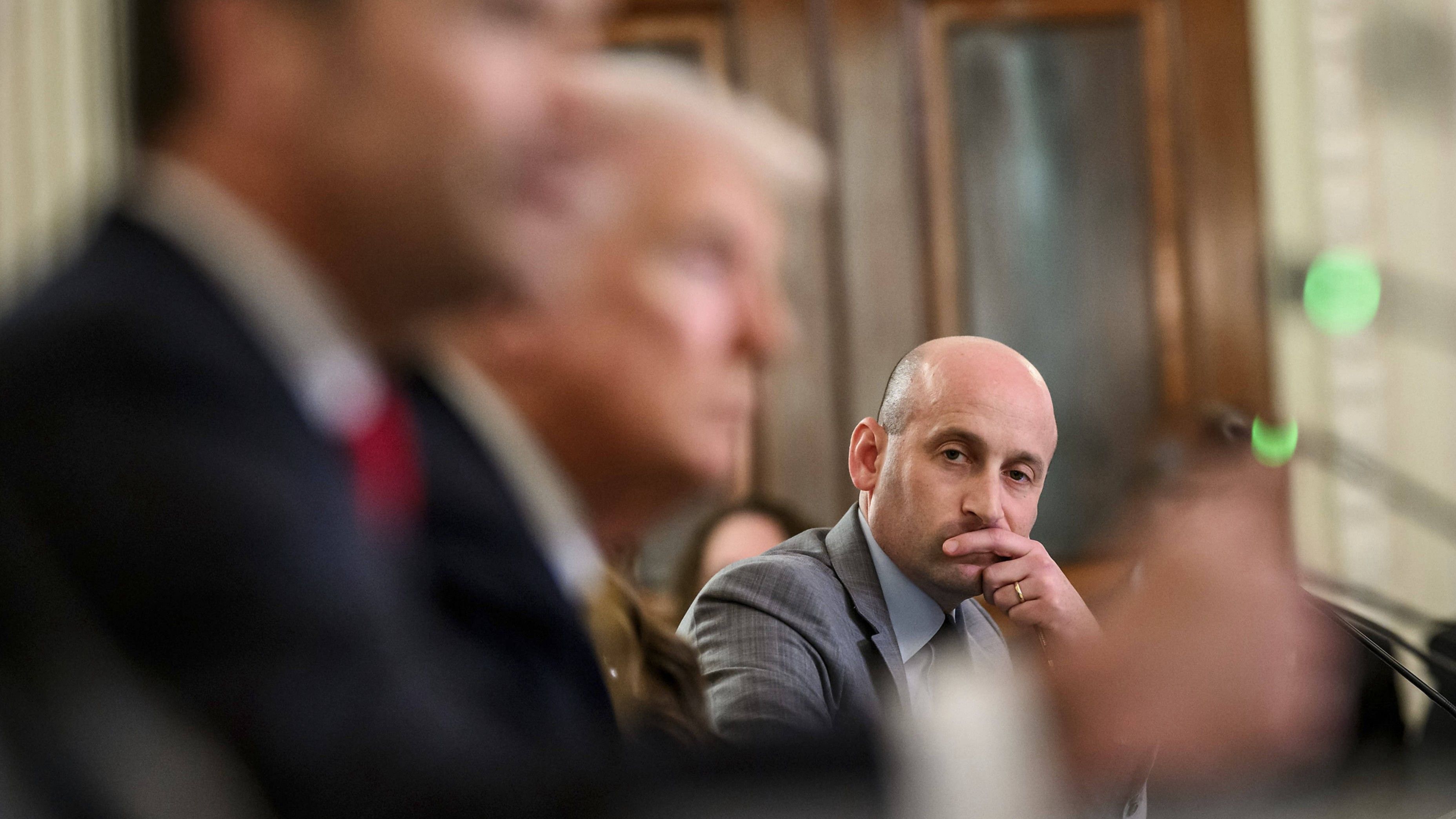 Stephen Miller, stellvertretender Stabschef des Weißen Hauses, bekommt auf der Plattform X harsche Worte zu hören. (Archivbild)