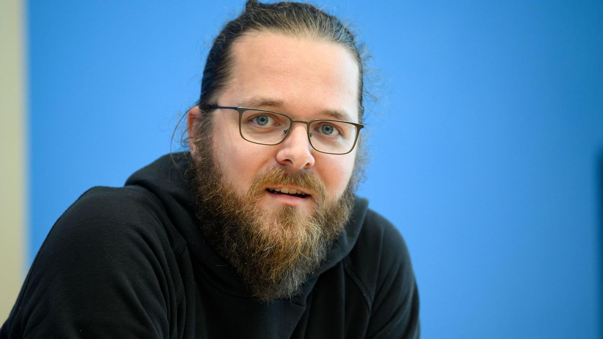 Arne Semsrott