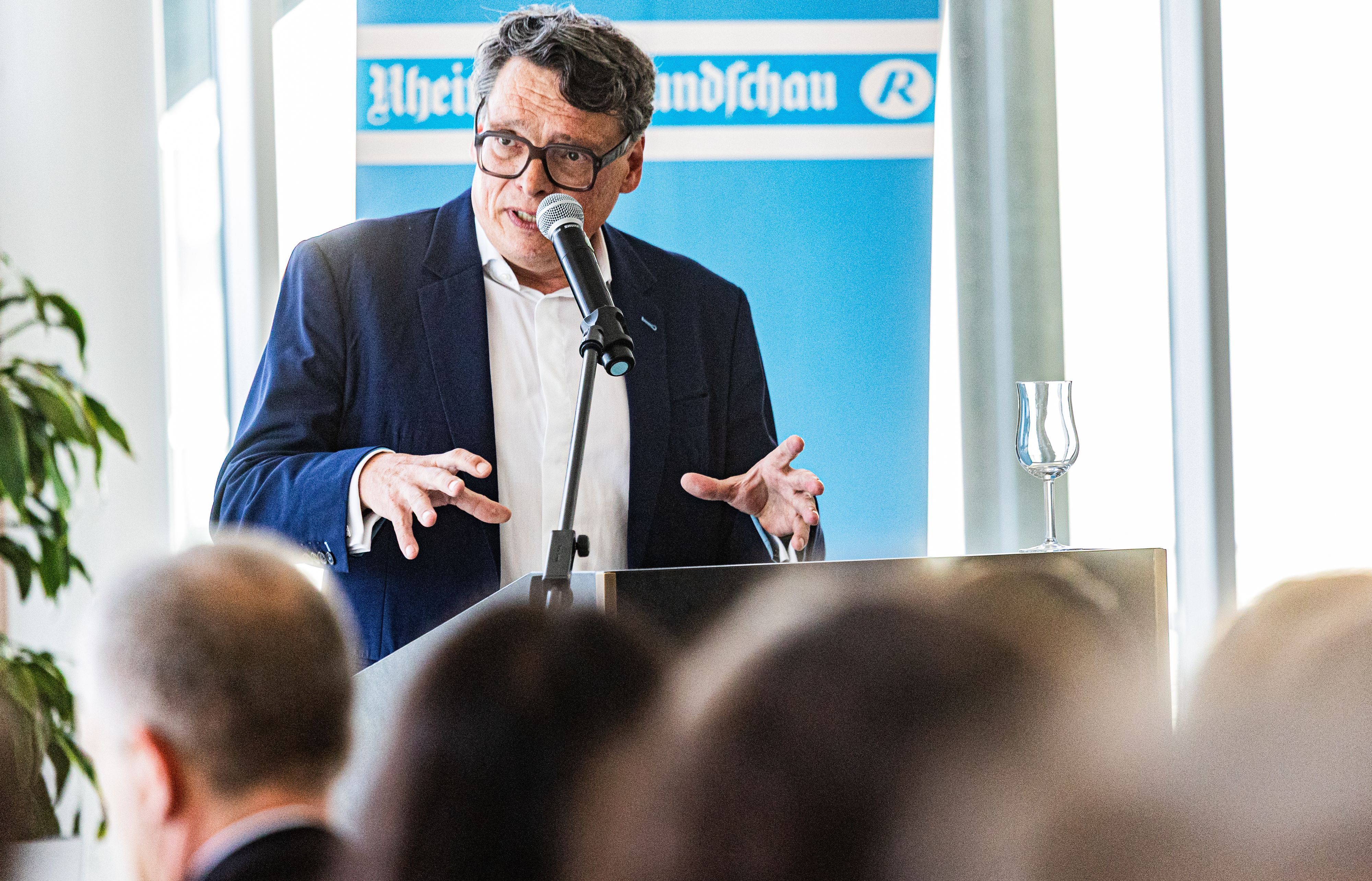 VFoto: Meike Böschemeyer

Frühlingempfang der Tageszeitungen gemeinsam mit dem Rhein-Sieg-Kreis.