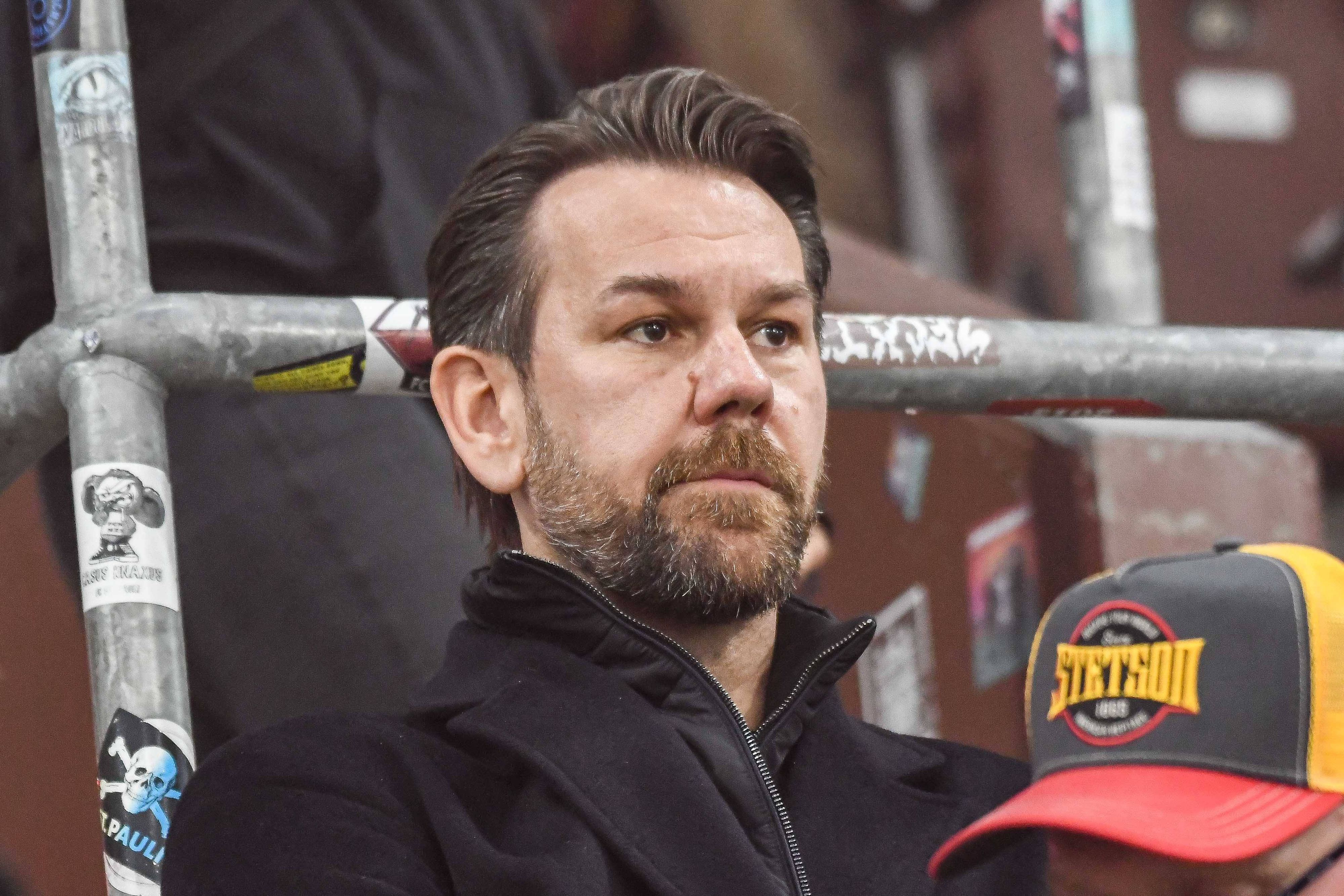 Thomas Kessler auf der Tribüne.