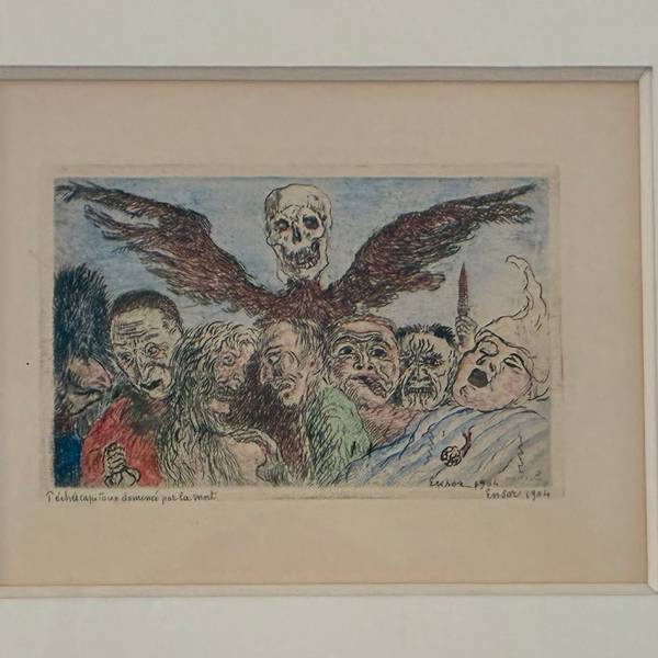 Ein Bild von Ensor zeigt die sieben Todsünden, die sich unter den Flügeln des Todes in der Darstellung eines Totenkopfes versammeln.