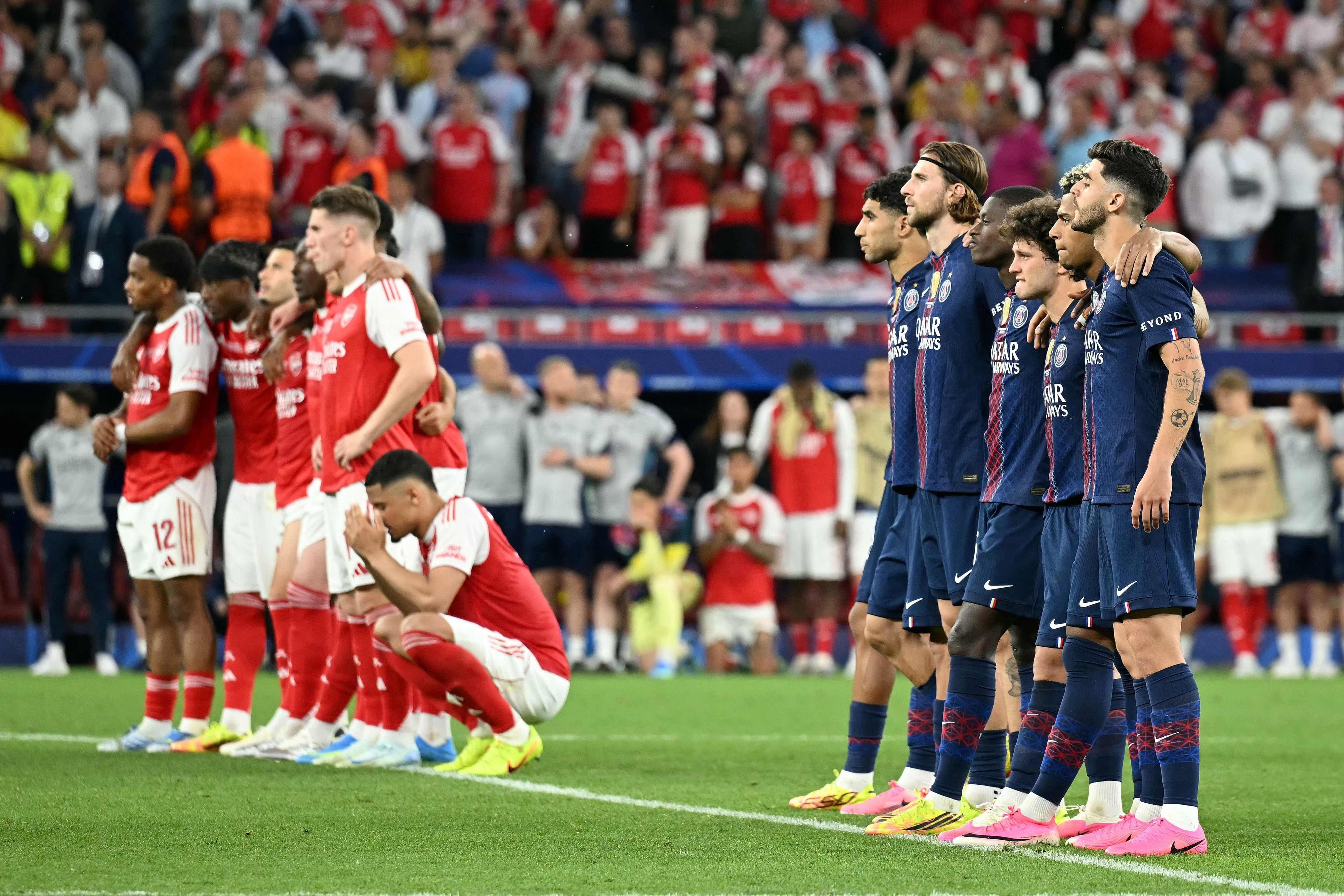 Die Spieler von Paris Saint-Germain und Arsenal beim Elfmeterschießen im Finale der Champions League.