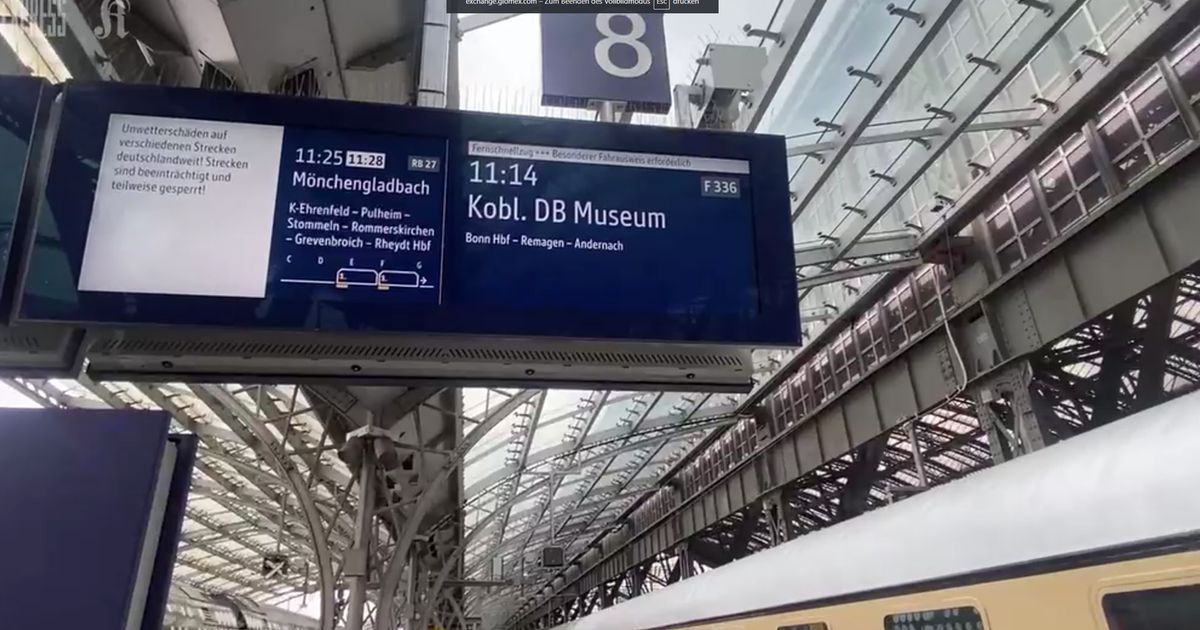 Besonderer-Halt-Historischer-Zug-sorgt-am-K-lner-Hauptbahnhof-f-r-Aufsehen