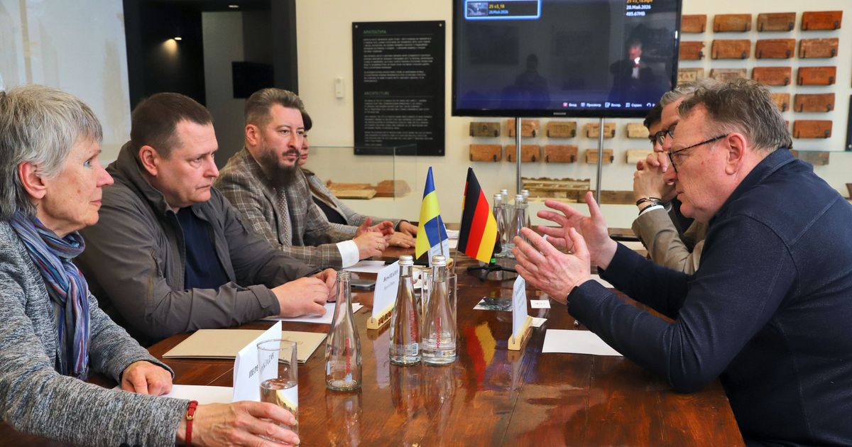 Secret mission: Cologne Mayor Torsten Burmester visits twin city Dnipro in ...