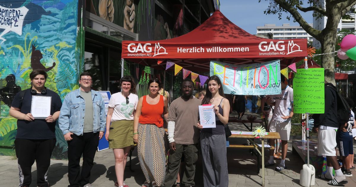 Petition-in-Bocklem-nd-Jugendliche-setzen-sich-f-r-kostenloses-WLAN-im-G-rlinger-Zentrum-ein