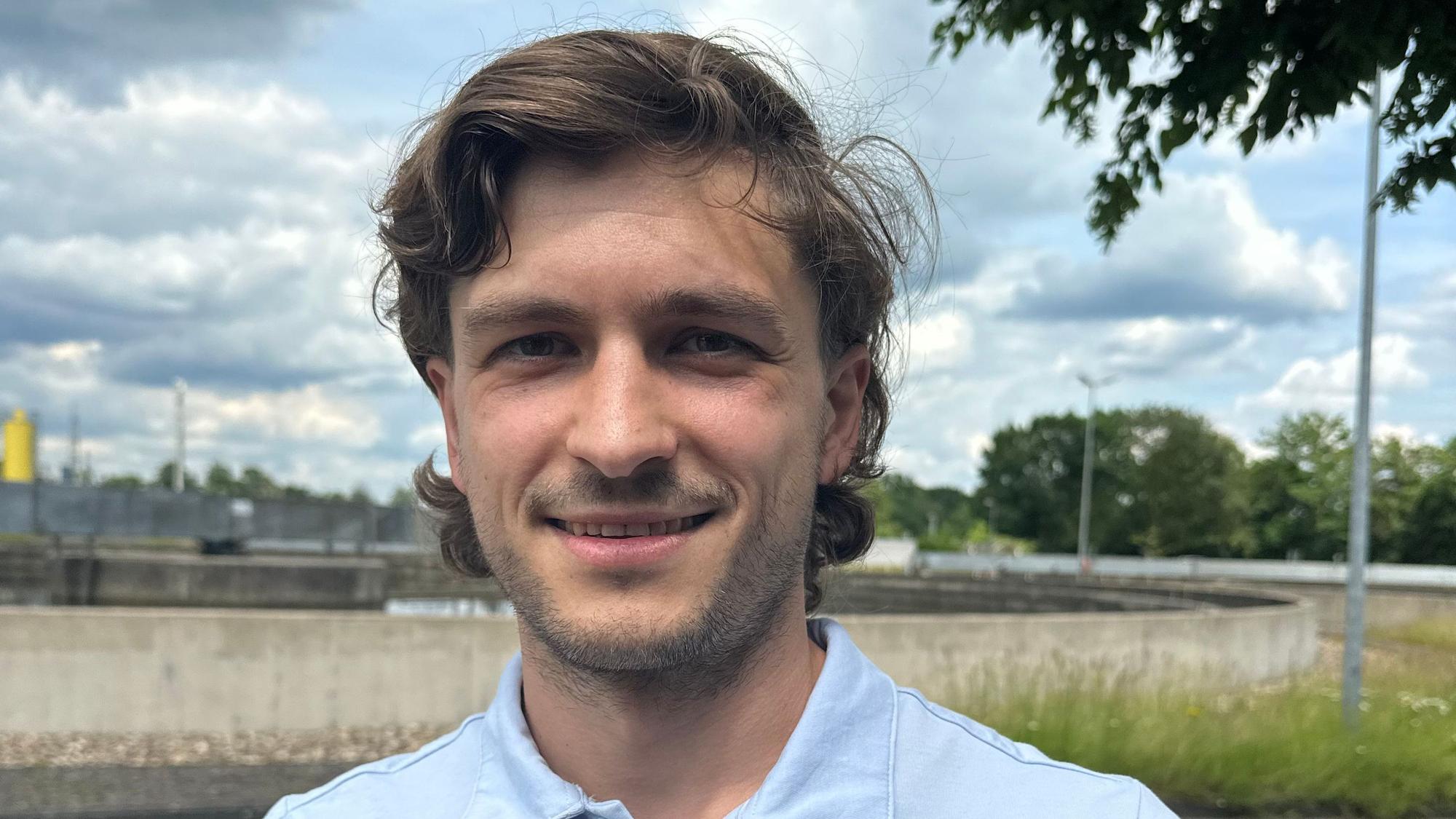 Sebastian Kenter, Ingenieur für Umwelttechnologie, ist Betreibsleiter des Klärwerkes.