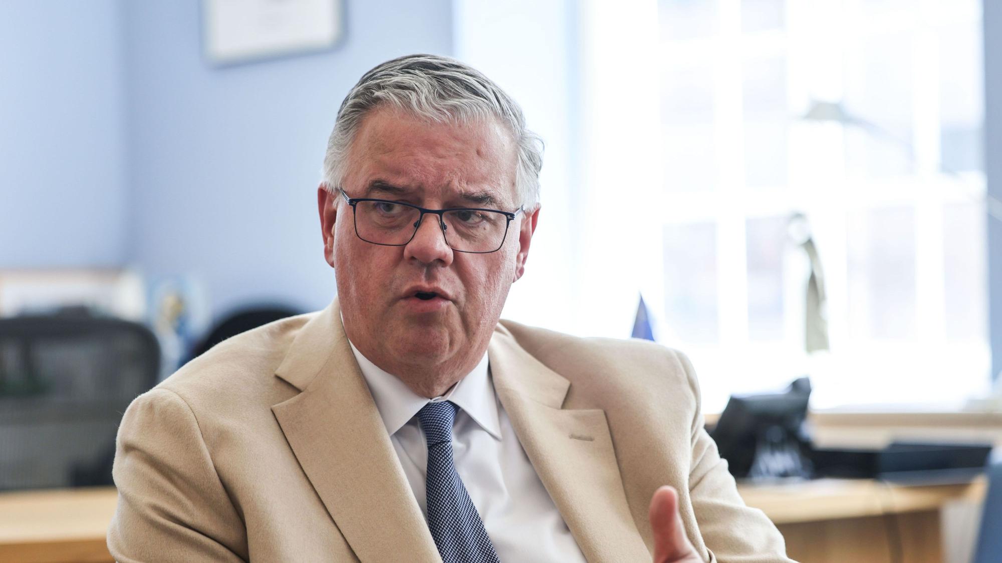 Hubert Bruls, Bürgermeister von Nimwegen und Chef der Euregio Rhein-Waal