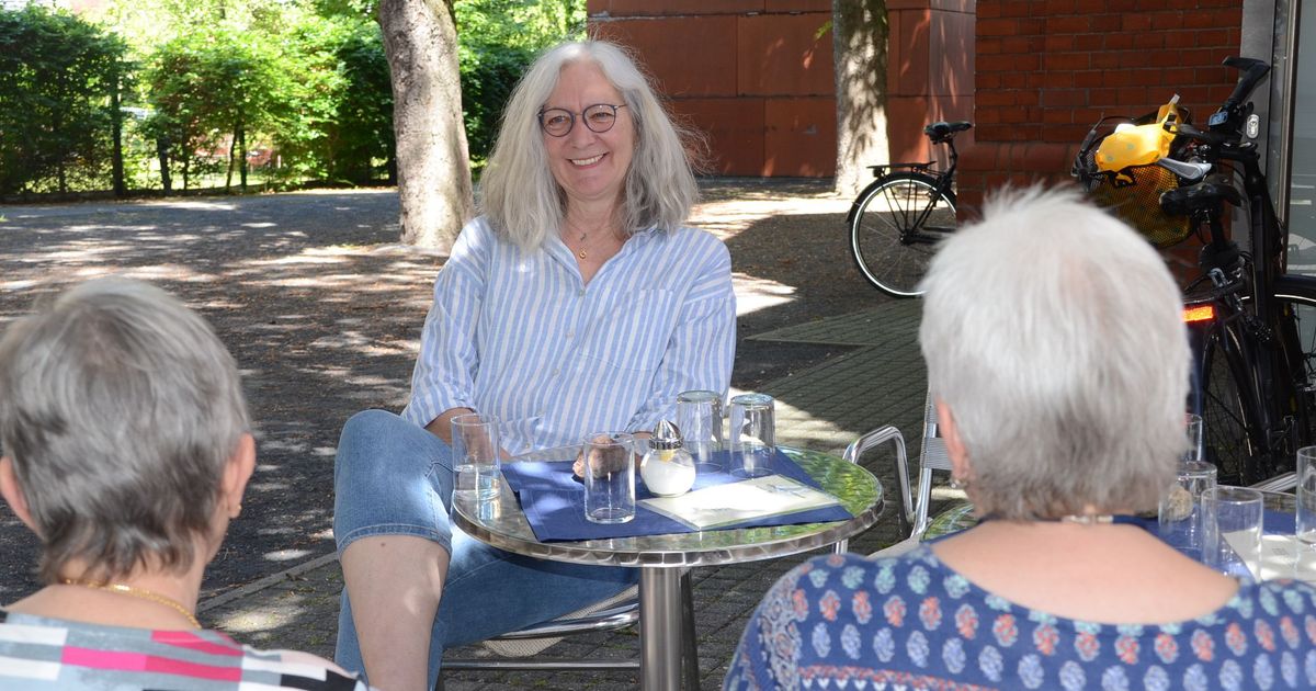Seit-M-rz-gibt-es-das-Inselcaf-Auf-dieser-Insel-in-Troisdorf-k-nnen-Trauernde-reden-oder-schweigen