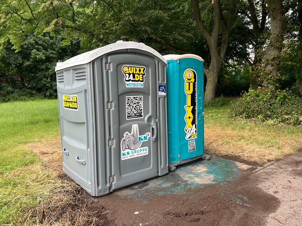 Zwei neue mobile Toiletten stehen Besucherinnen und Besuchern im Beethovenpark jetzt zur Verfügung.