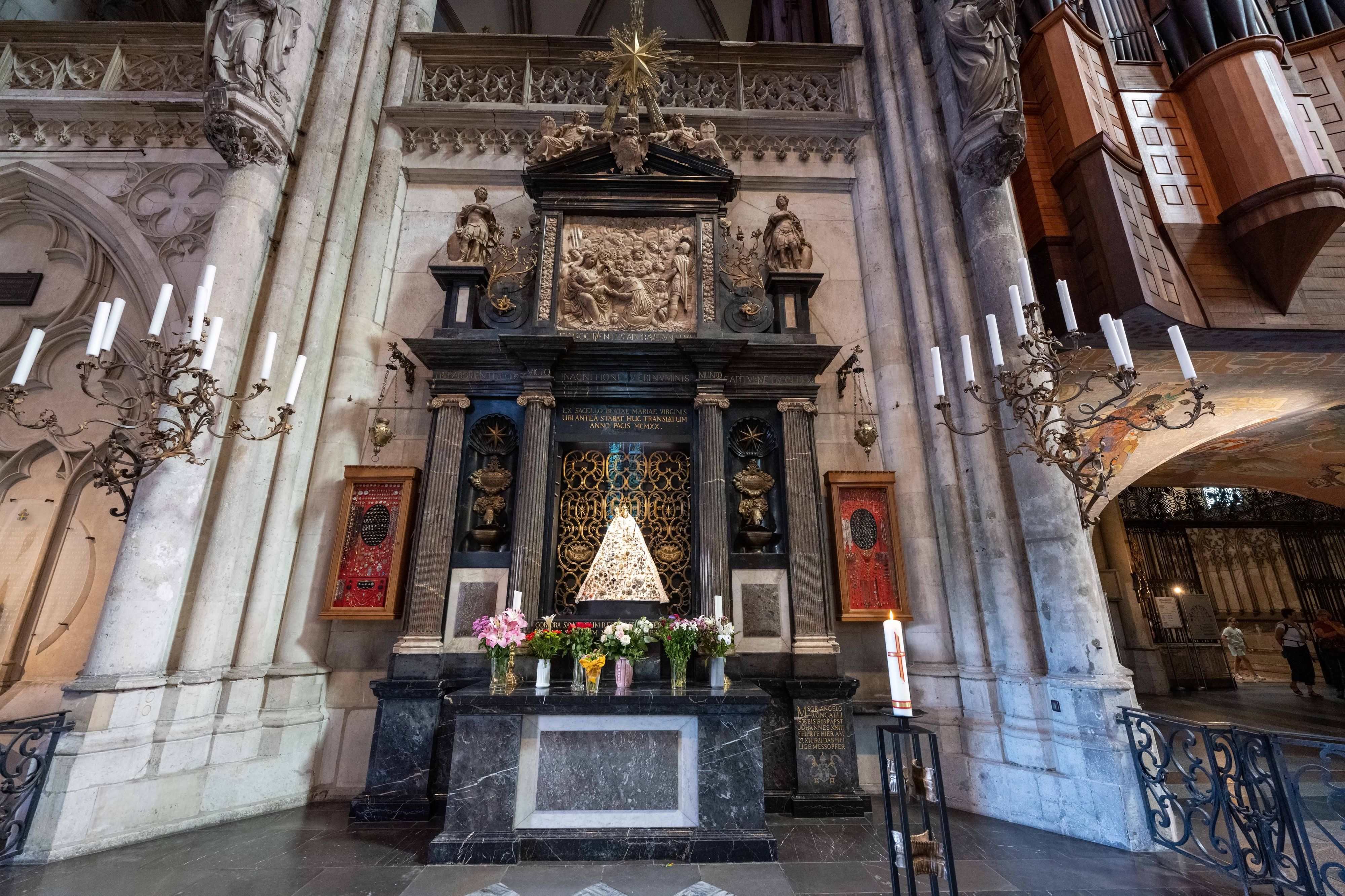 Die Schmuckmadonna im Dom.