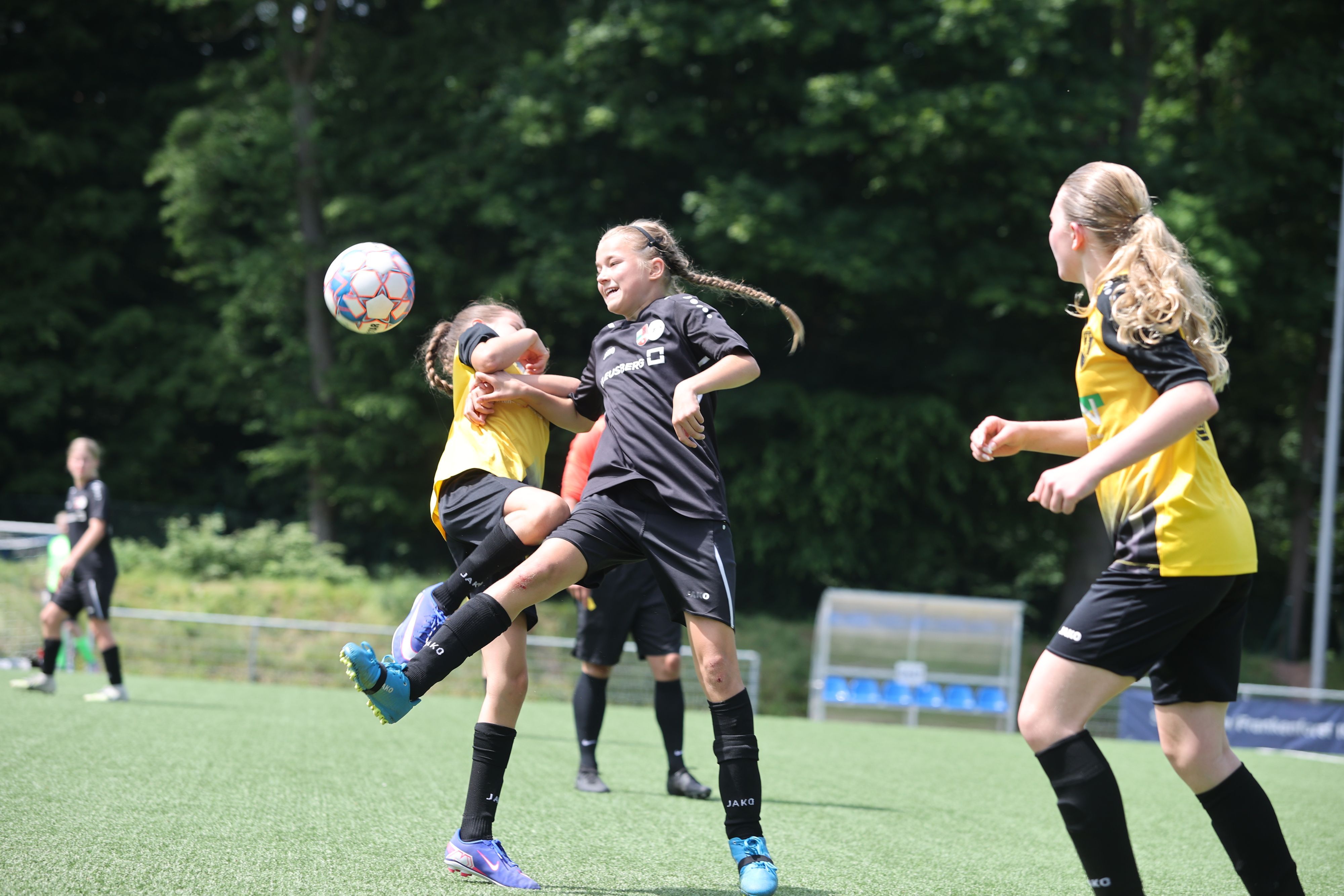 Spielszene aus dem Mädchenfußball