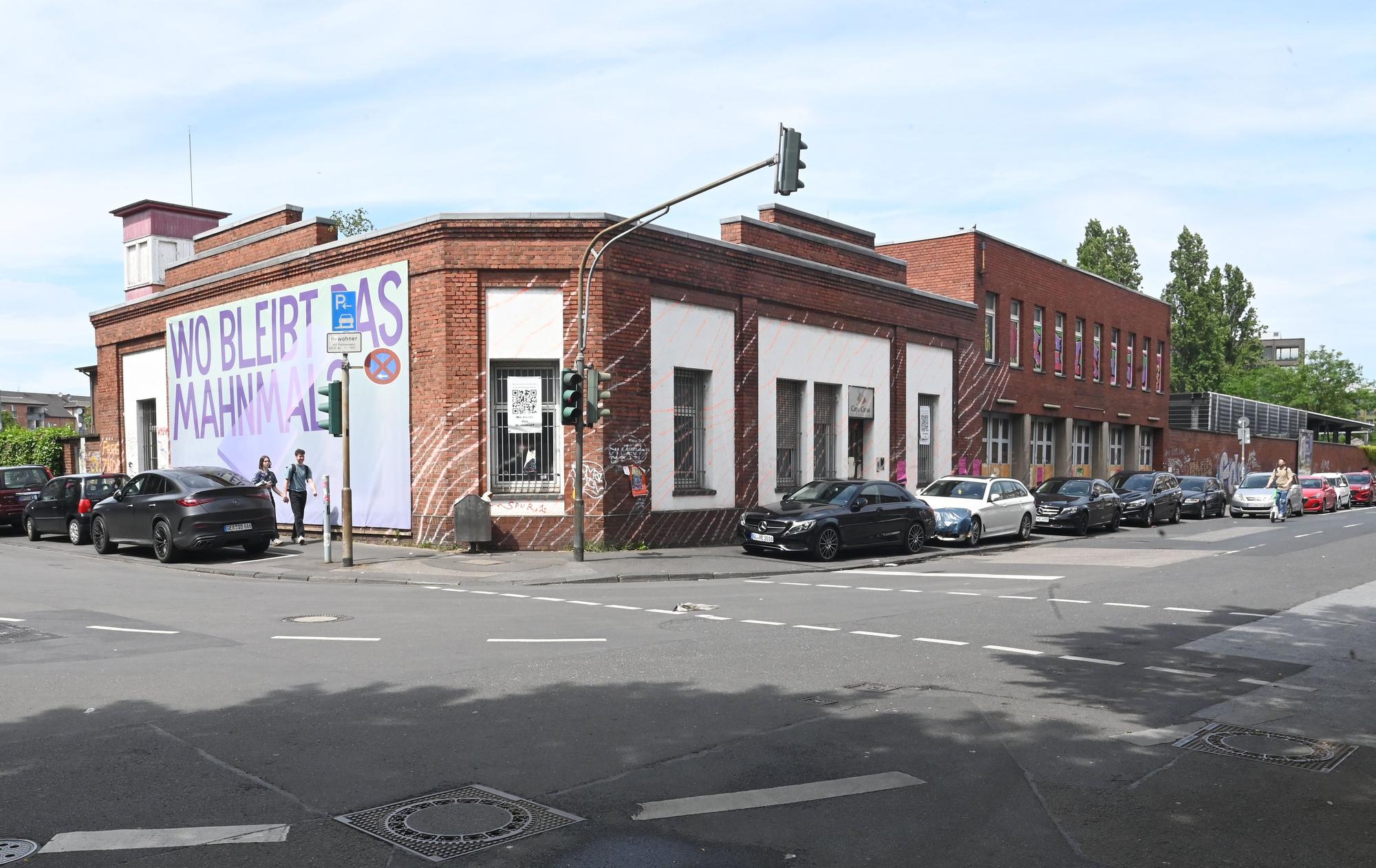 Gebäude an der Ecke Keupstraße/Schanzenstraße in Köln.