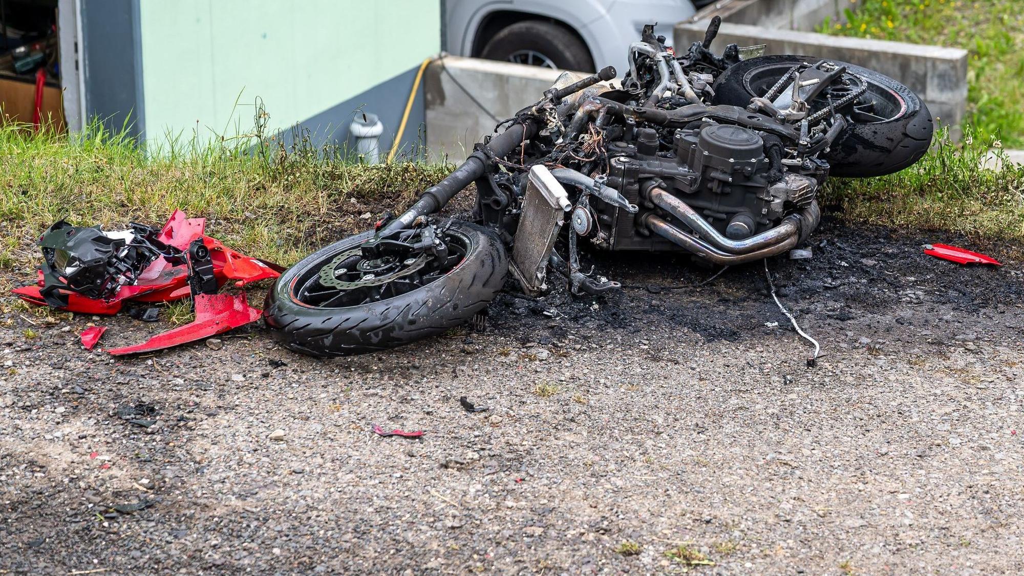 Motorrad-Unfall auf der B229