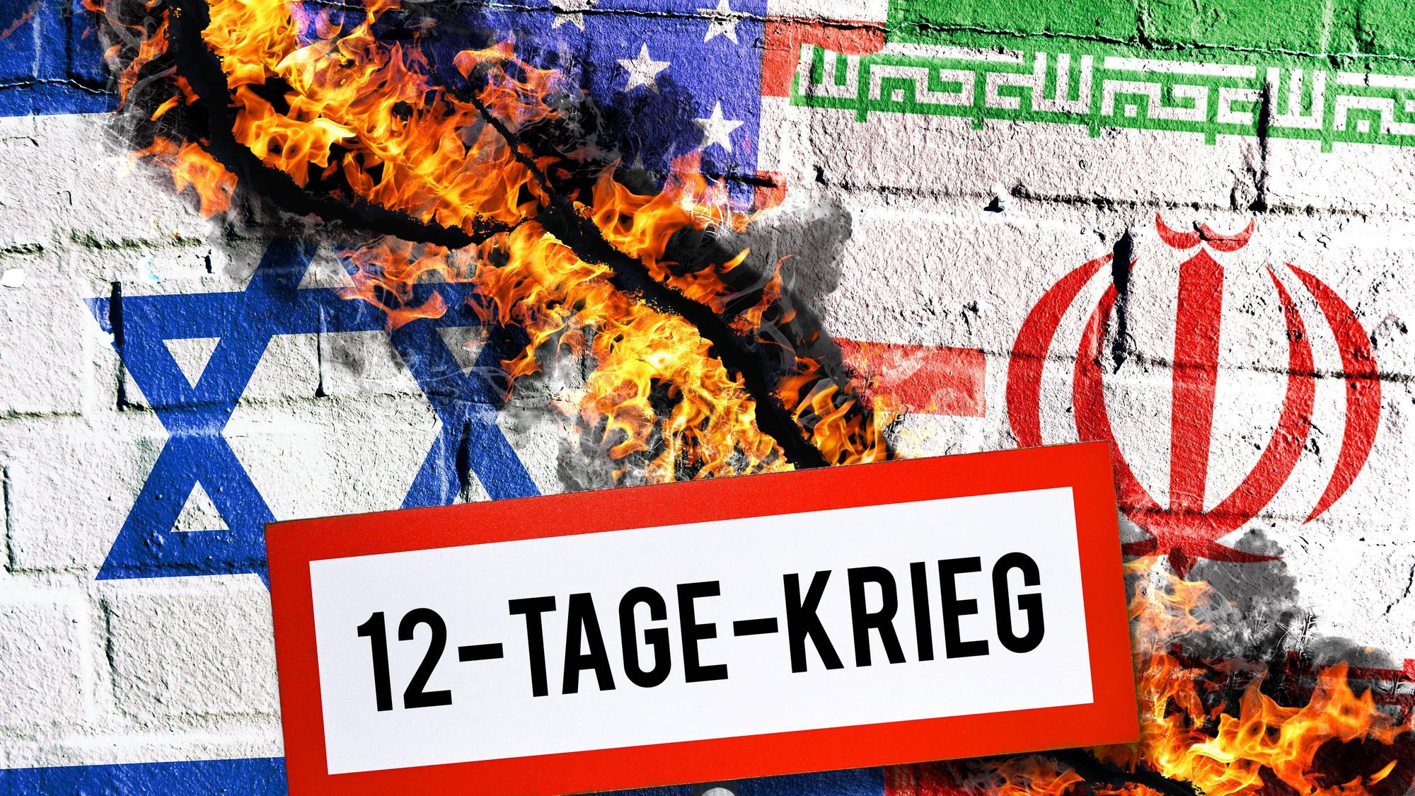 Schild „12-Tage-Krieg“ und Flaggen von Israel, Iran, USA
