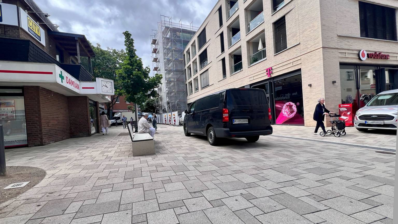 Bilder von Pkw in der neuen Porzer Mitte / Porzer Innenstadt