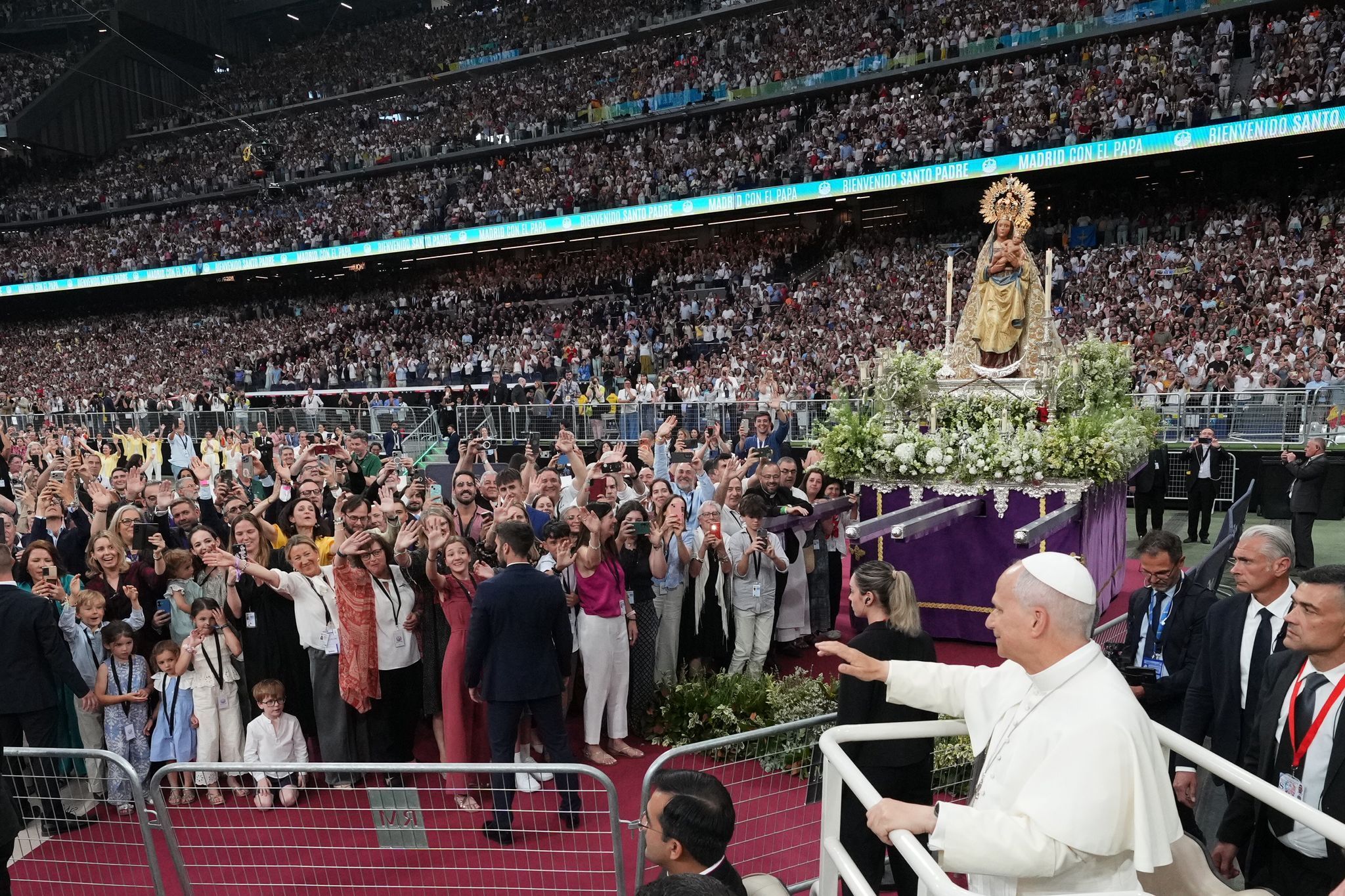 Papst Leo XIV. besucht Spanien - Madrid