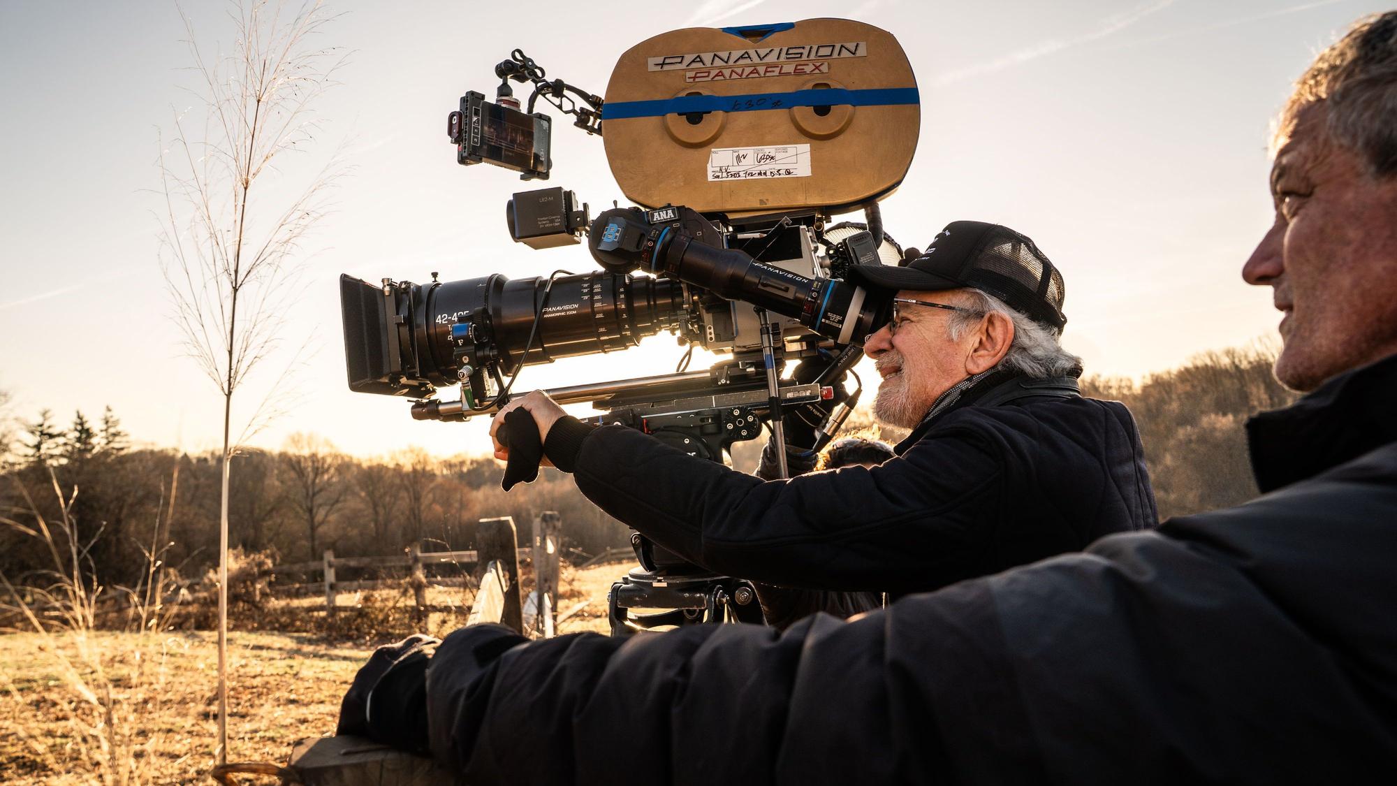 Director Steven Spielberg on the set of his film DISCLOSURE DAY.