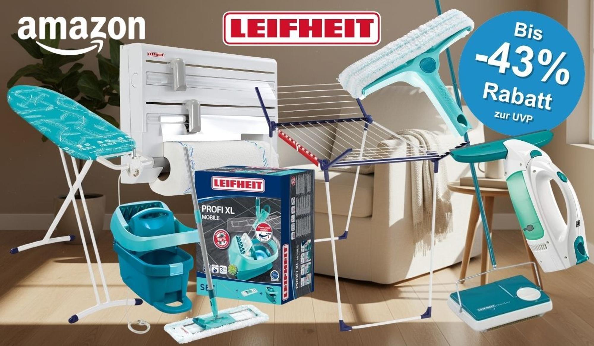Produktcollage mit mehreren Leifheit-Haushaltsprodukten vor warmem Wohnzimmerhintergrund, darunter ein Bügelbrett, ein Wandrollenhalter mit Küchenrolle, ein Bodenwischer-Set Profi XL Mobile mit Eimer, ein Wäscheständer mit Handtuch, ein Fensterabzieher sowie ein Fenstersauger. Im Hintergrund eine helle Couch und eine Zimmerpflanze.