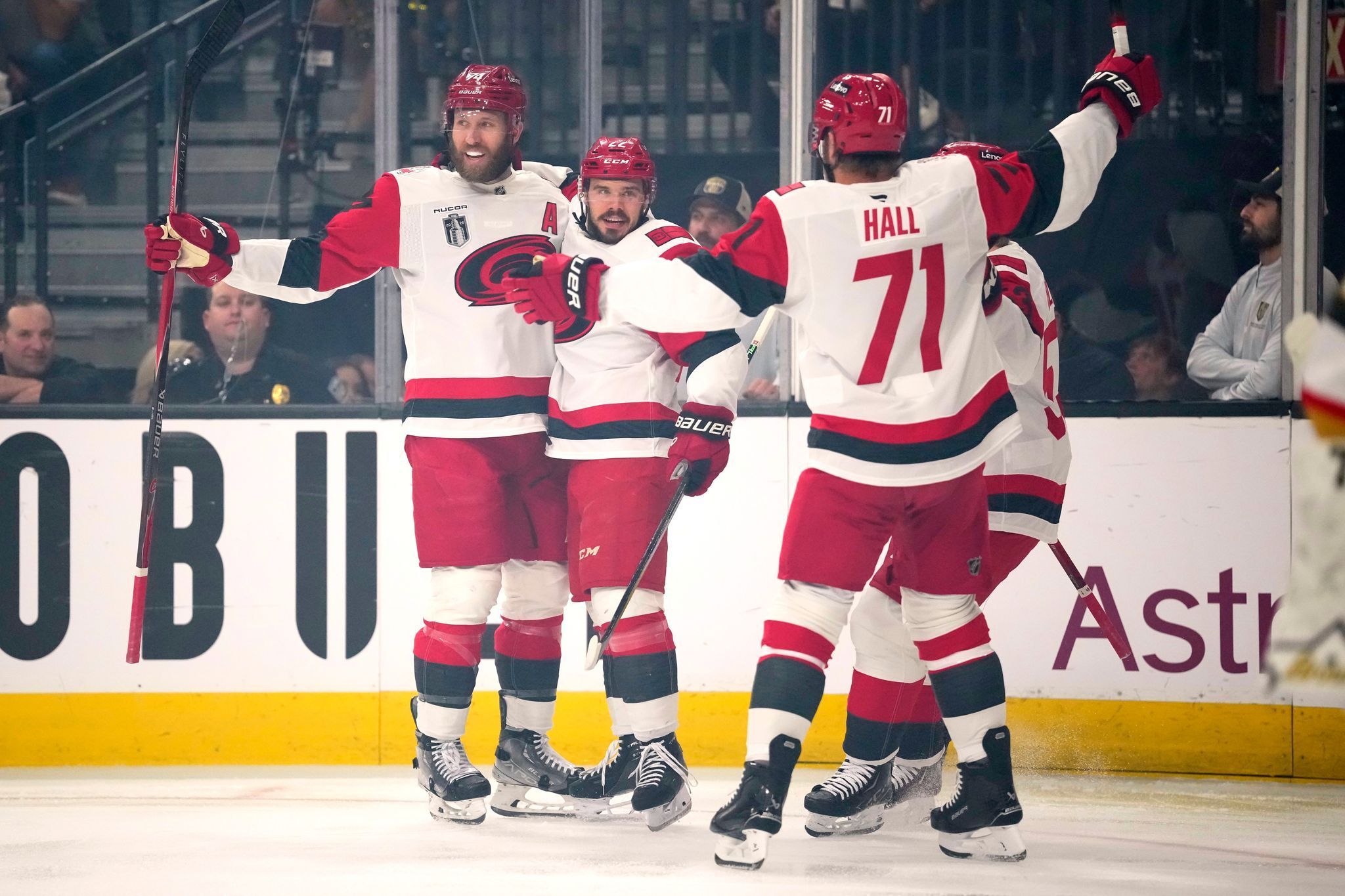 Vegas Golden Knights - Carolina Hurricanes
