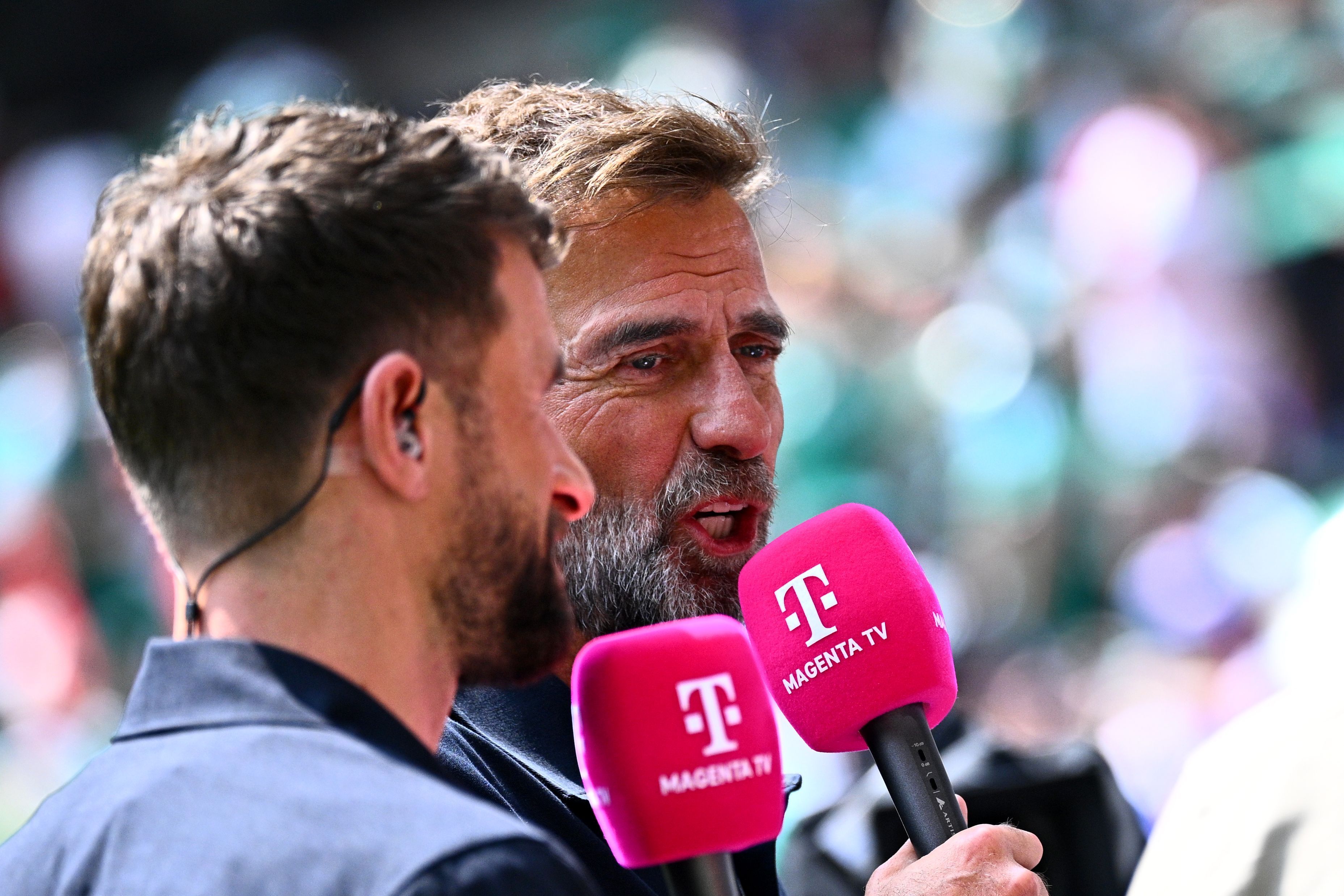 Jürgen Klopp und Thomas Müller feierten im Aztekenstadion ihr gemeinsames WM-Debüt bei MagentaSport.