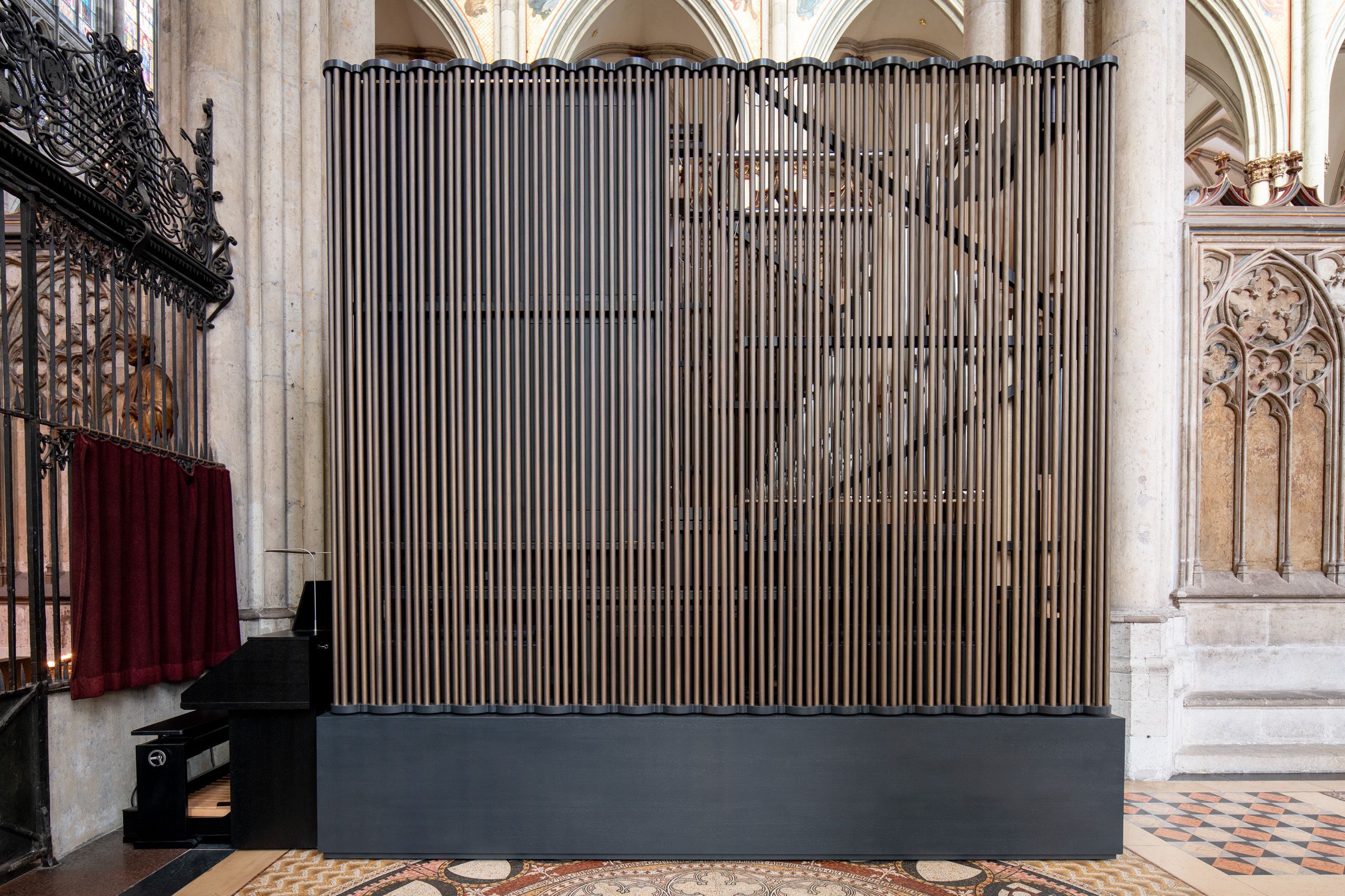 Die neue, höhenverstellbare Marienorgel im Kölner Dom.