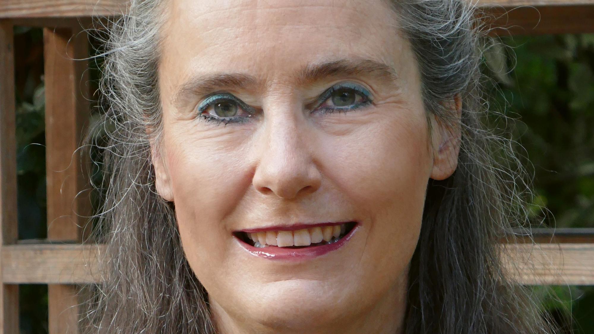 Bestsellerautorin Tanja Kinkel liest in der Stadtbücherei Frechen.