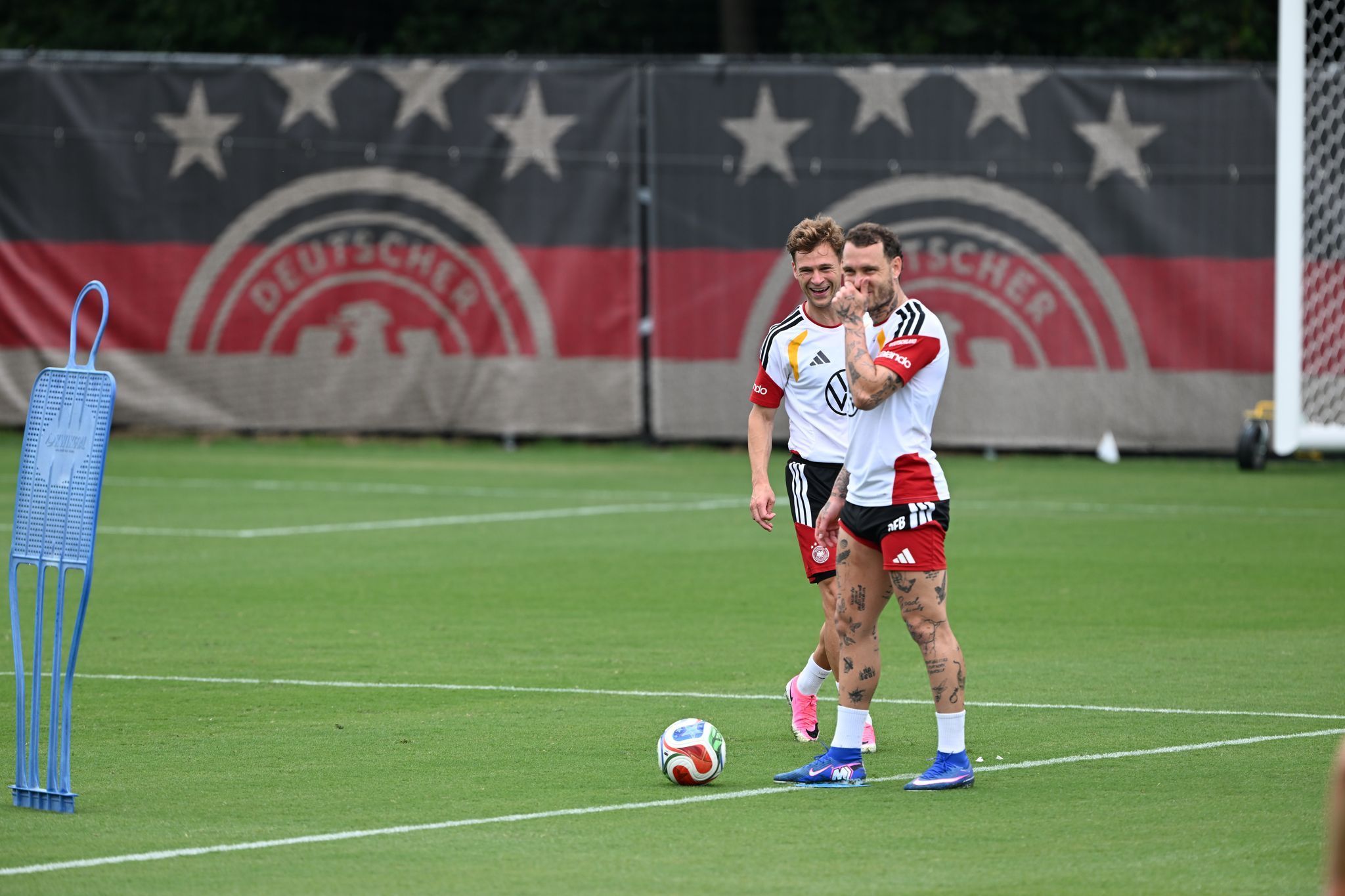 Joshua Kimmich und David Raum