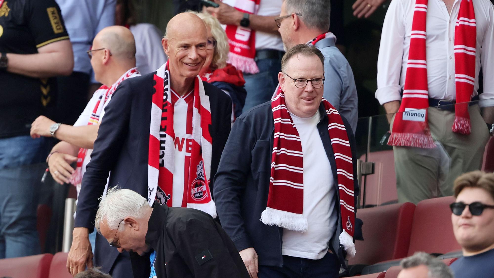 FC-Präsident Jörn Stobbe (l.) und Kölns Oberbürgermeister Torsten Burmester im Rhein-Energie-Stadion.