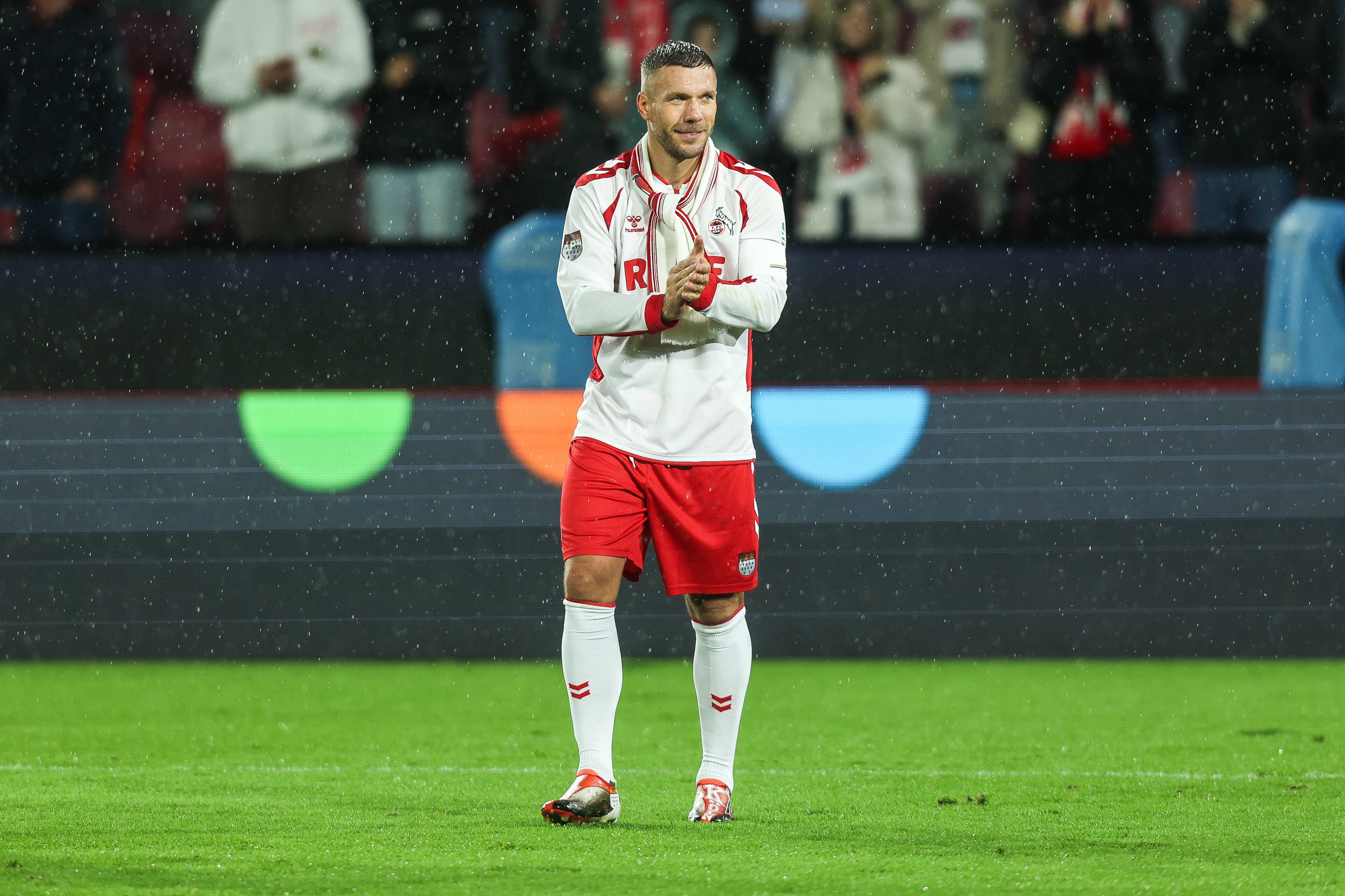 Lukas Podolski bei seinem Kölner Abschiedsspiel im Oktober 2024 in Müngersdorf